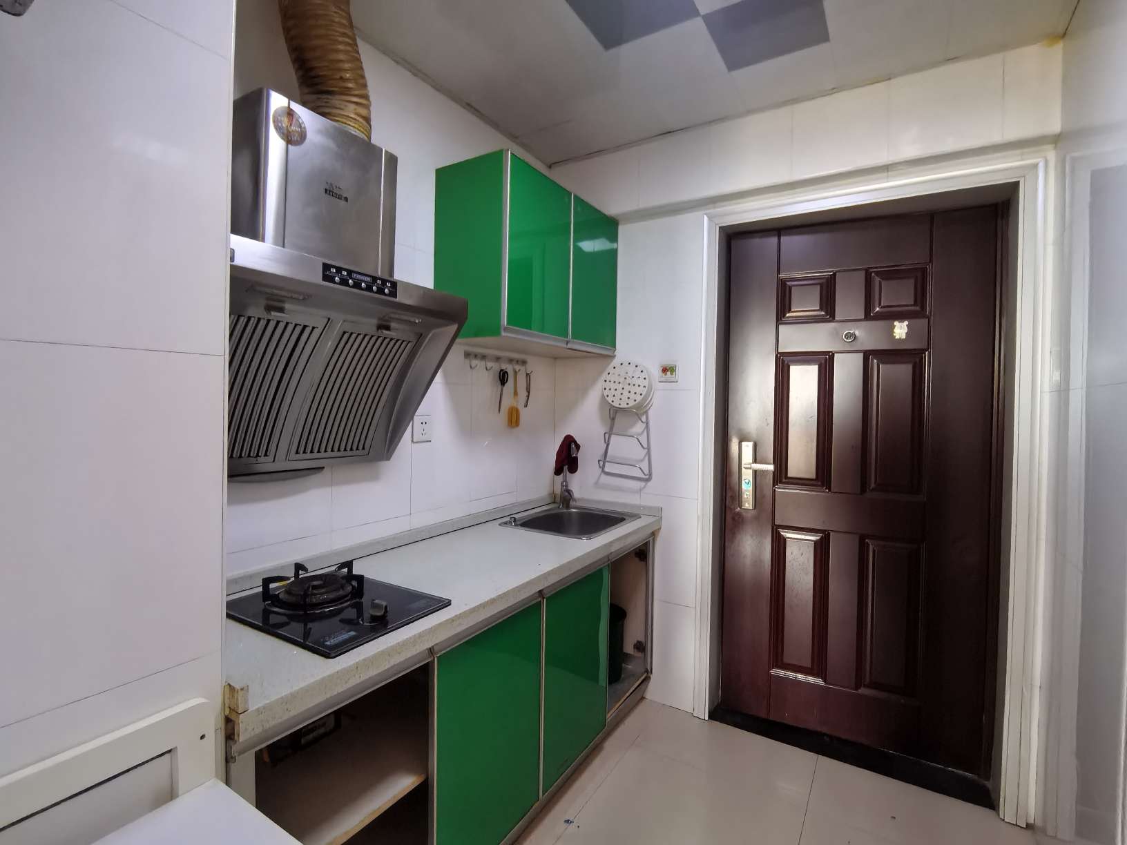 市中心商贸商圈 龙湖路一号94.82平方精装3/2/1有学区出售_3