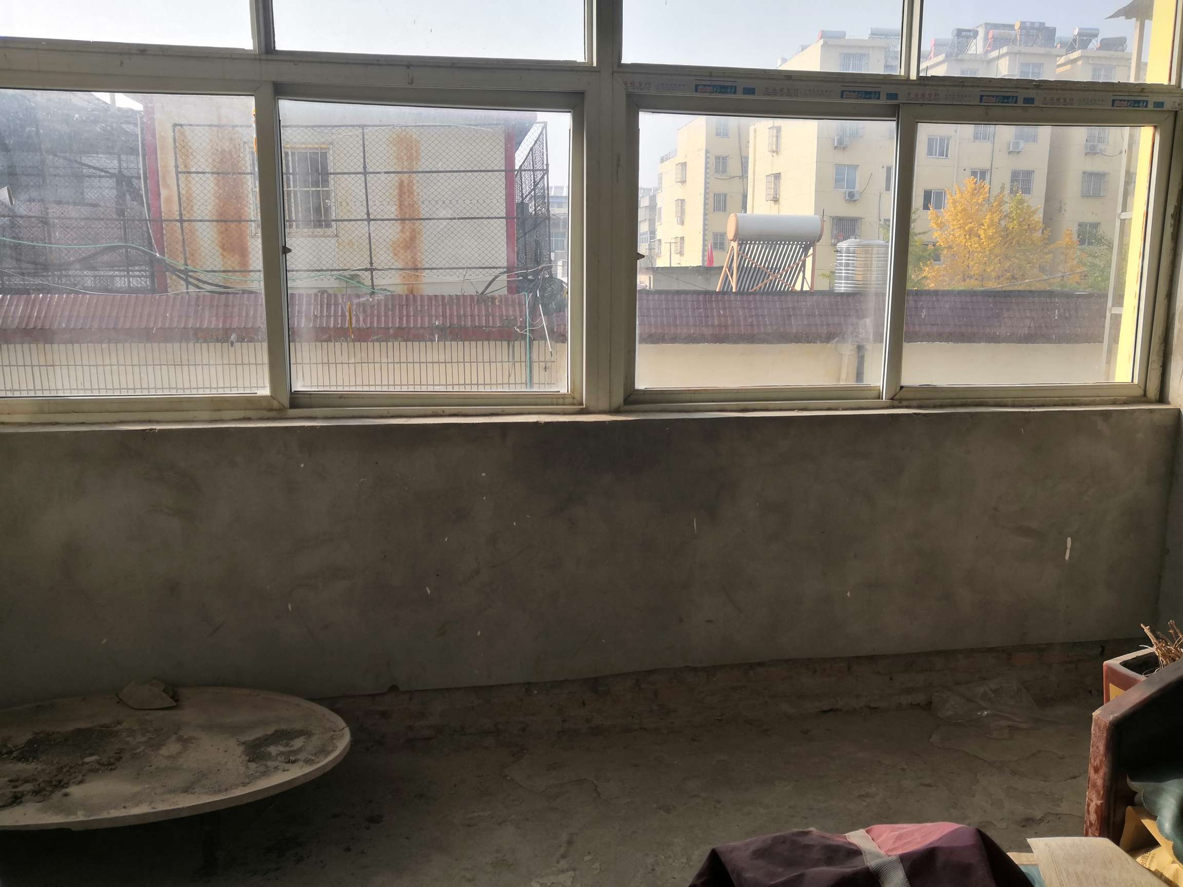 东风小区毛坯房120平没有证_4