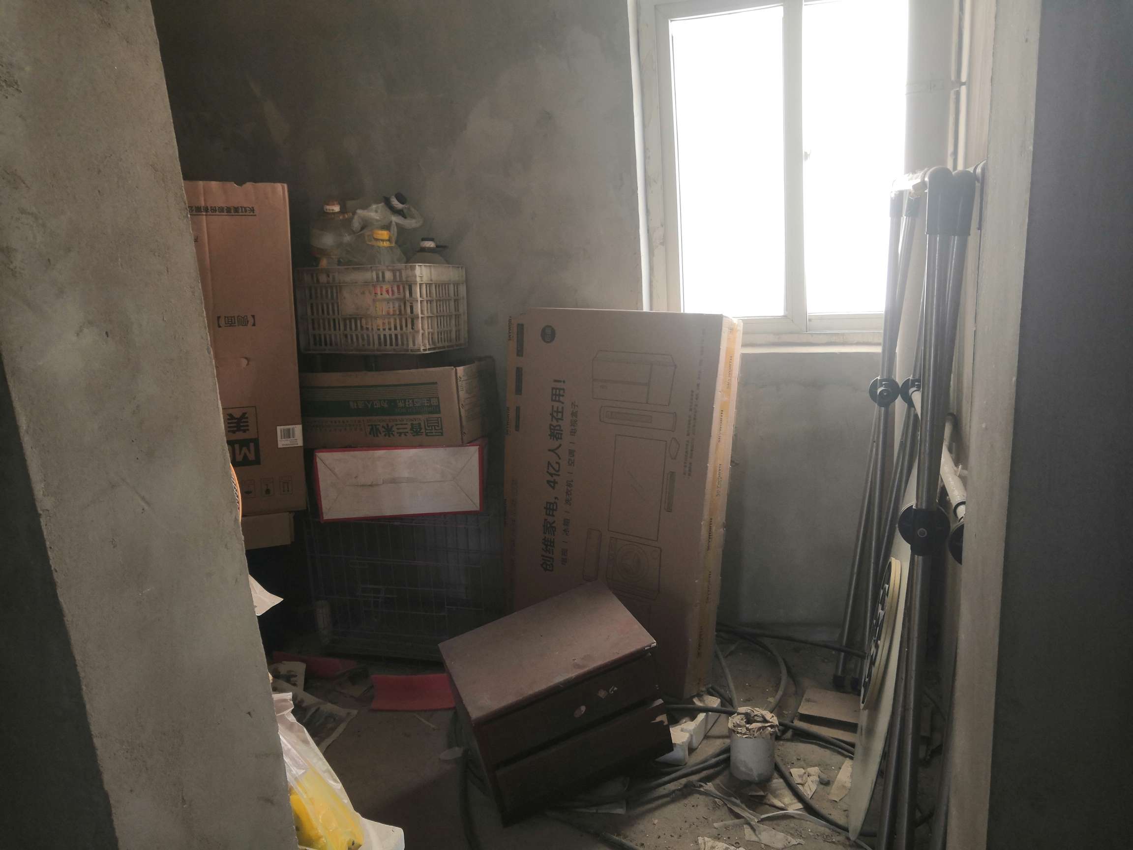 东风小区毛坯房120平没有证_5