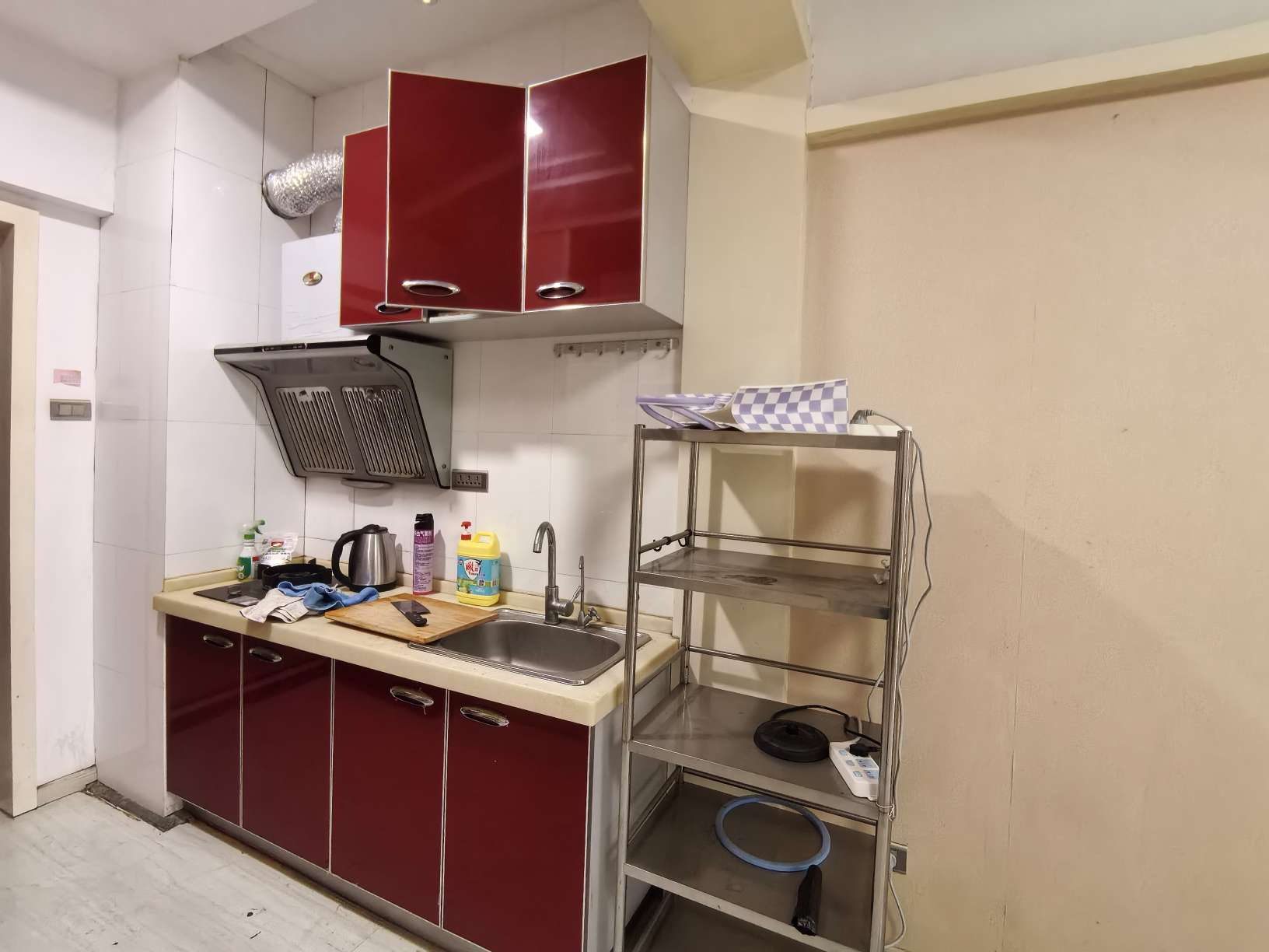 龙湖路一号一室一厅简装出售_4