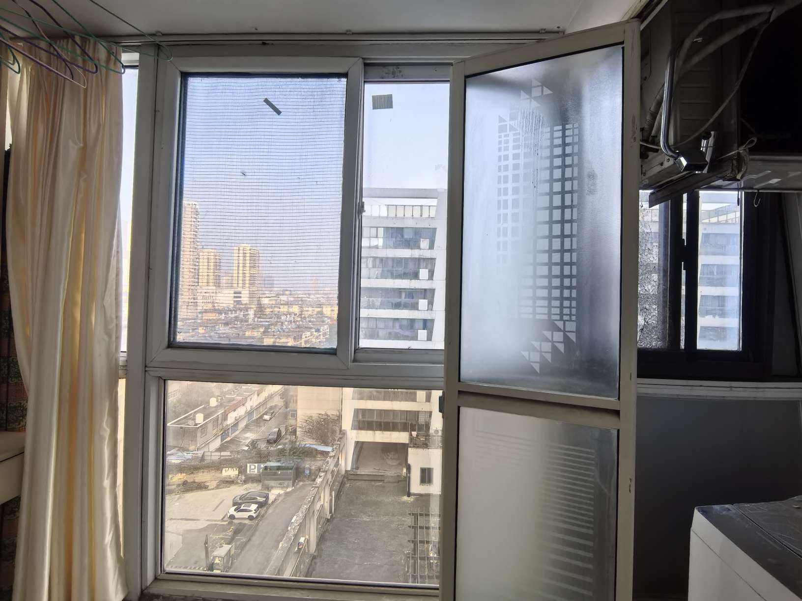 龙湖路一号一室一厅简装出售_5