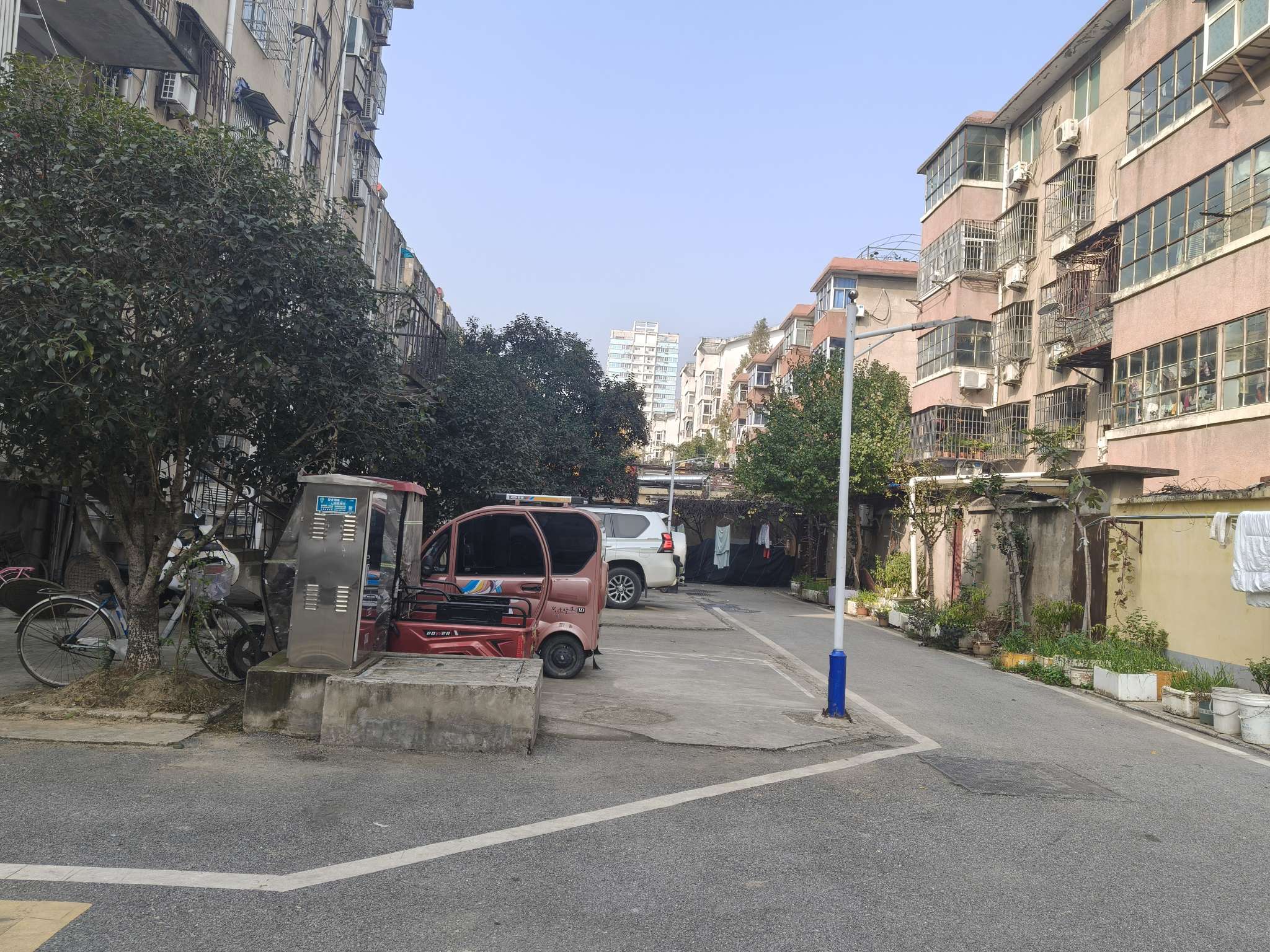蓝天小区 63平 南北通透两室两厅 简装出租 交通便利_8