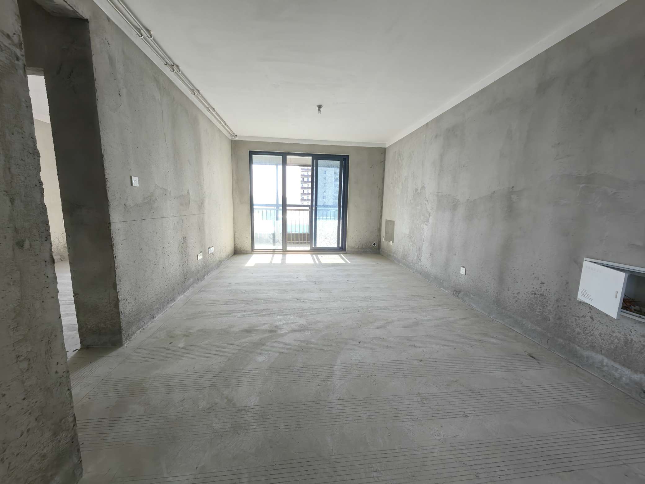 向阳苑毛坯房双阳台，楼层楼位好，采光好_2