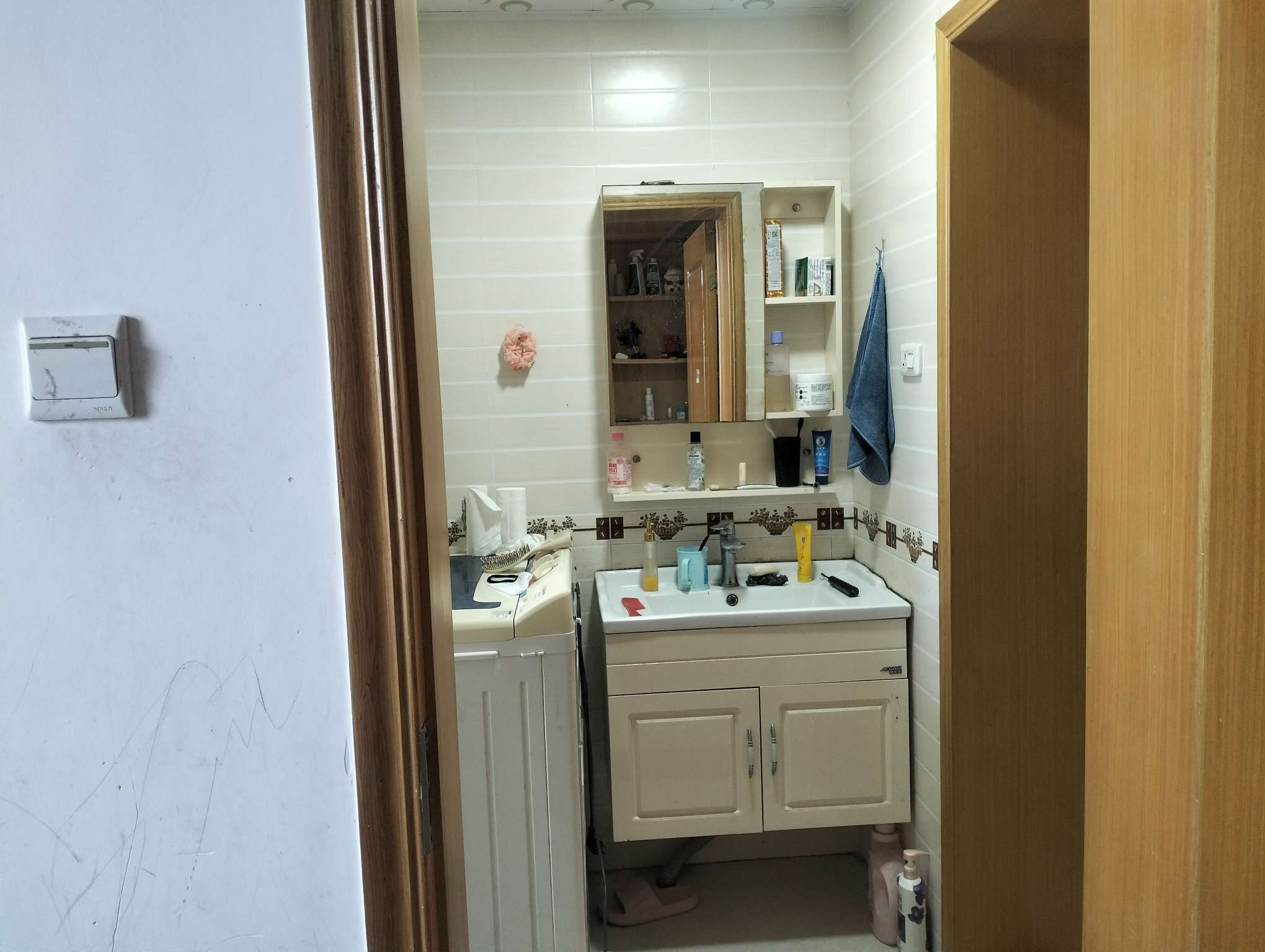 卧龙山庄西区 90平 三室两厅 满两年 单价仅2440元/平 简装_5