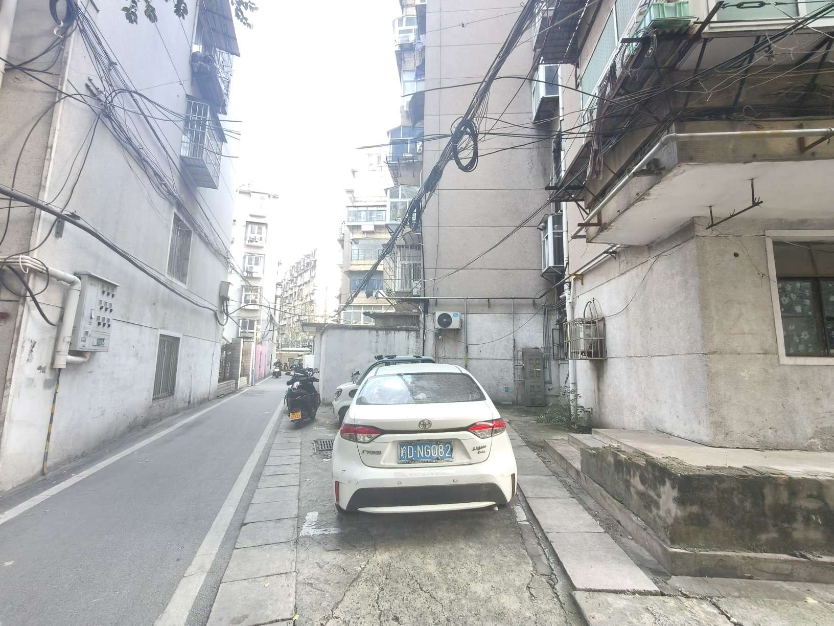 此房是谢二西村典式楼_10