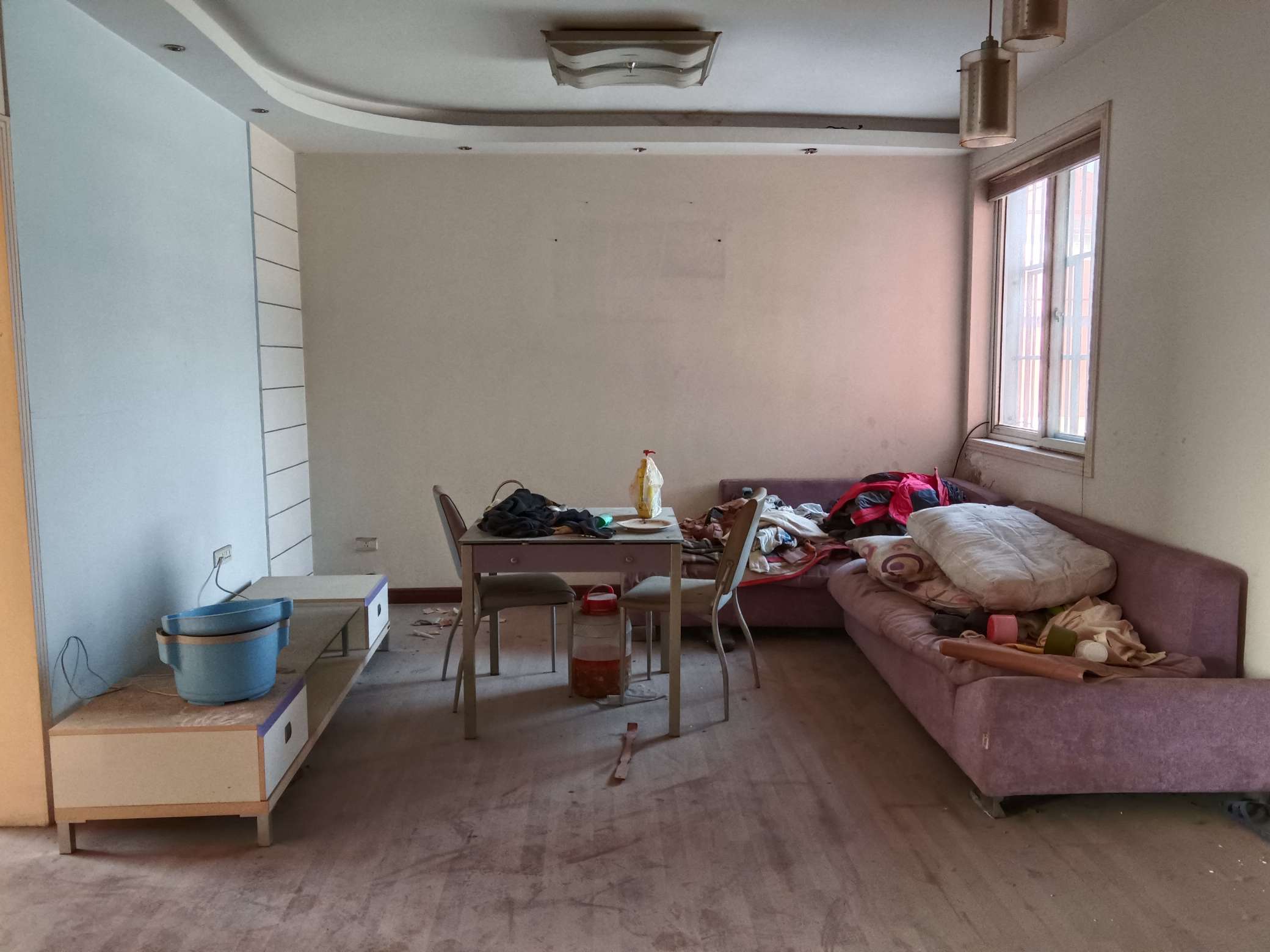 海达花园 136平 南向三室二厅 单价2782元 急抛房_3