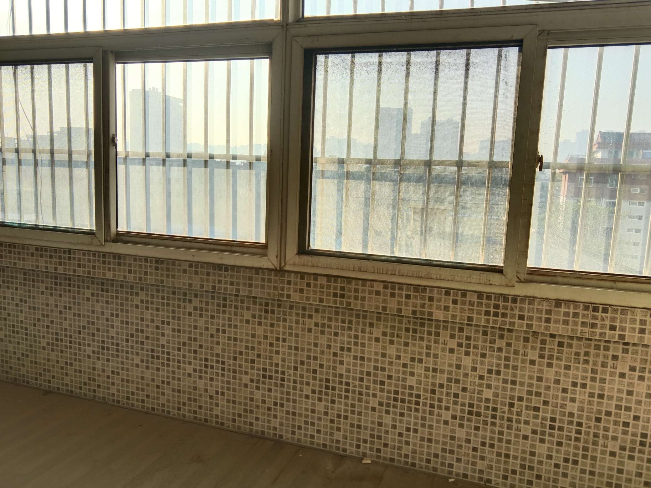 海达花园 136平 南向三室二厅 单价2782元 急抛房_9