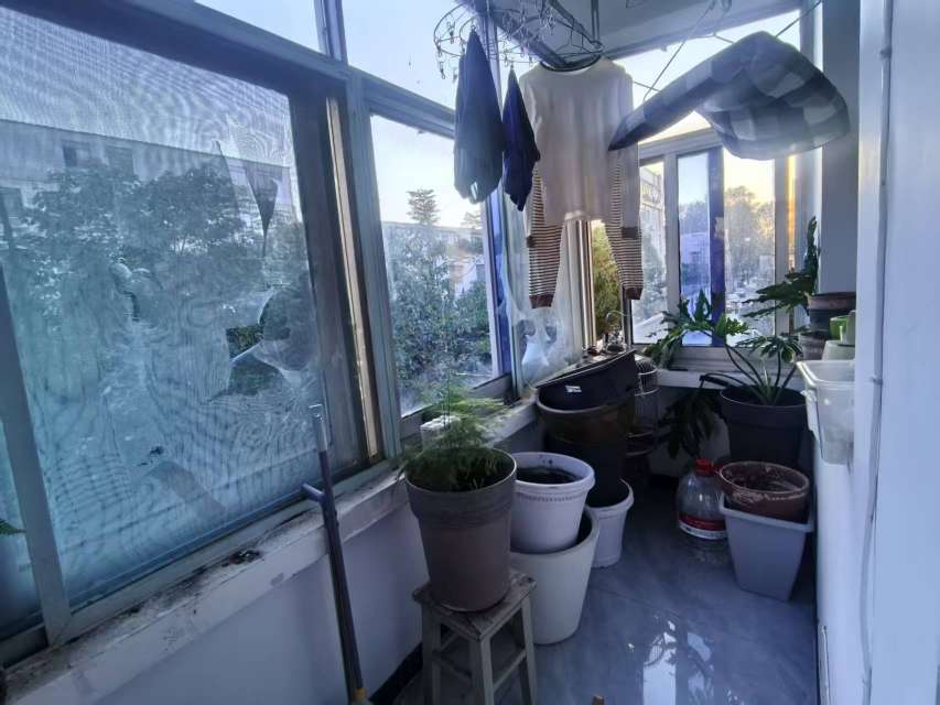 广电新村 中等装修 两室两厅 黄金楼层 学区未用 诚心出售_7