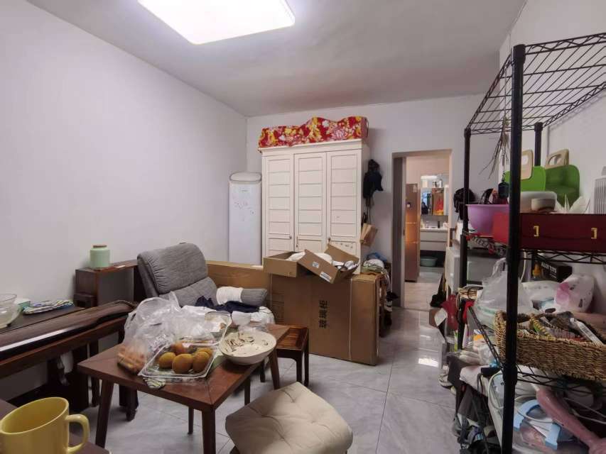 广电新村 中等装修 两室两厅 黄金楼层 学区未用 诚心出售_2