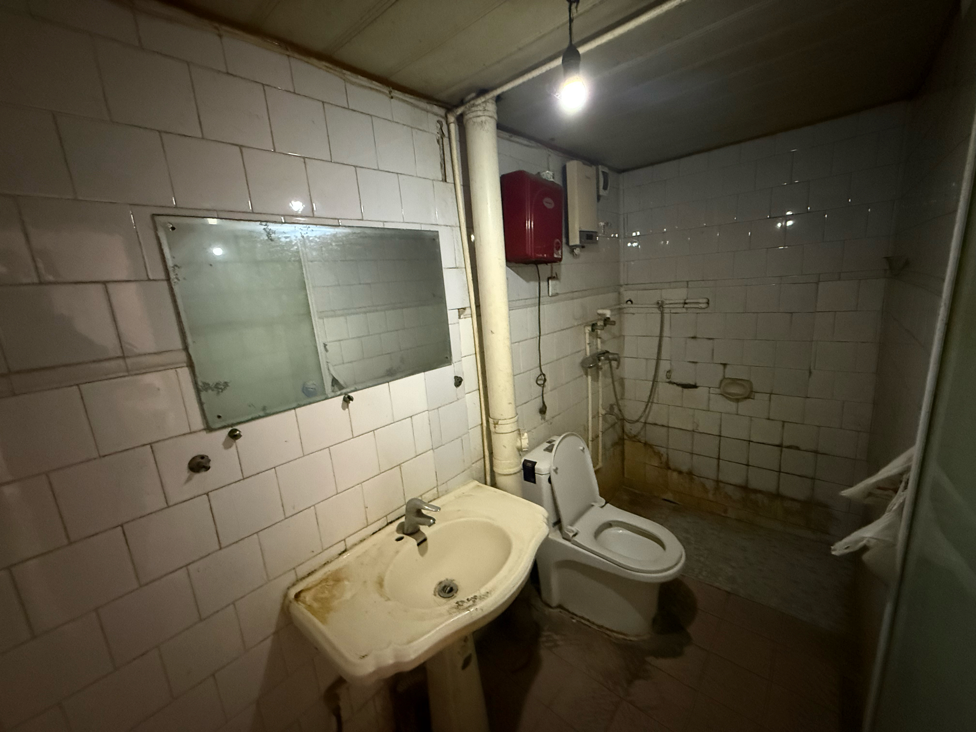 钟郢小区2室1厅有自建房，简单装修，户型好，房东诚心卖房_6