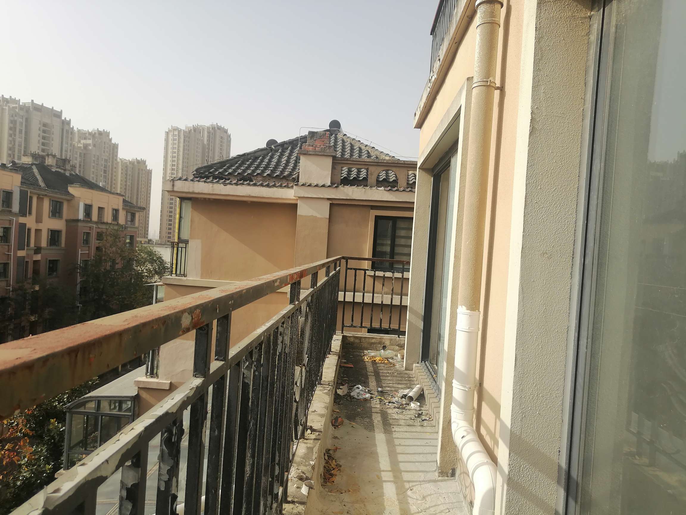 小区临湖，单价三千多的多层复试洋房，_9