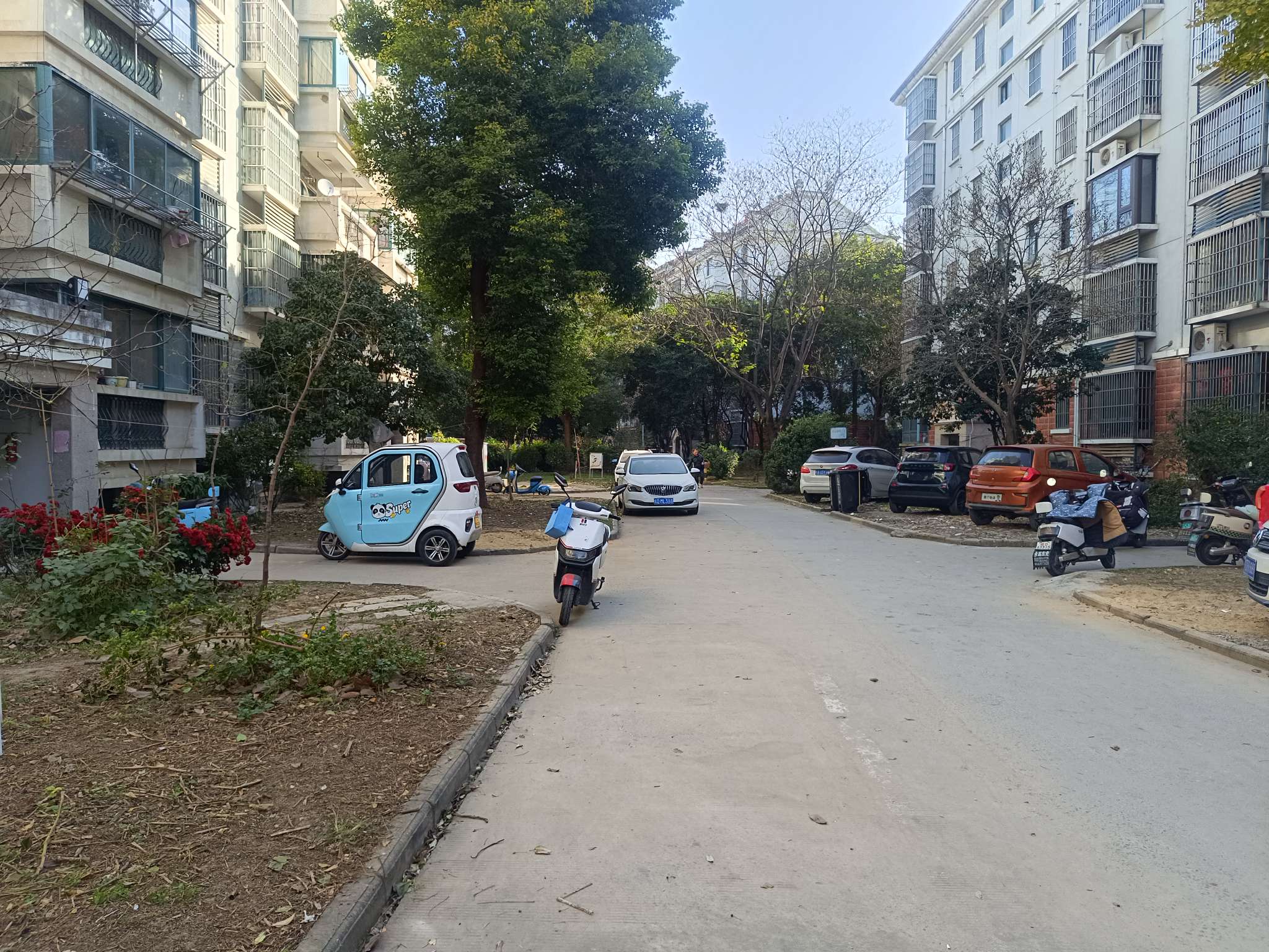 现代汉城，毛坯，三室两厅，108平方，学区房，房东急售_8