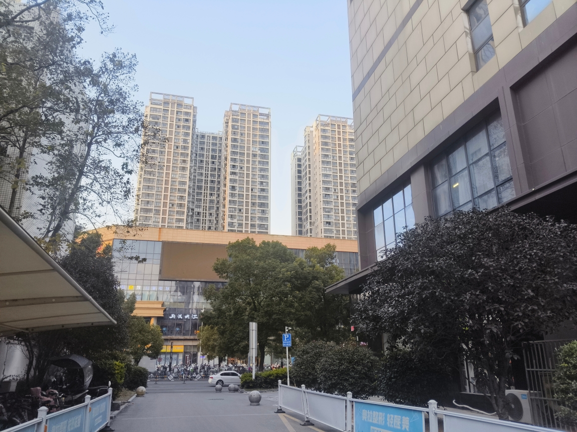 京澳广场公寓一室一厅54平_3