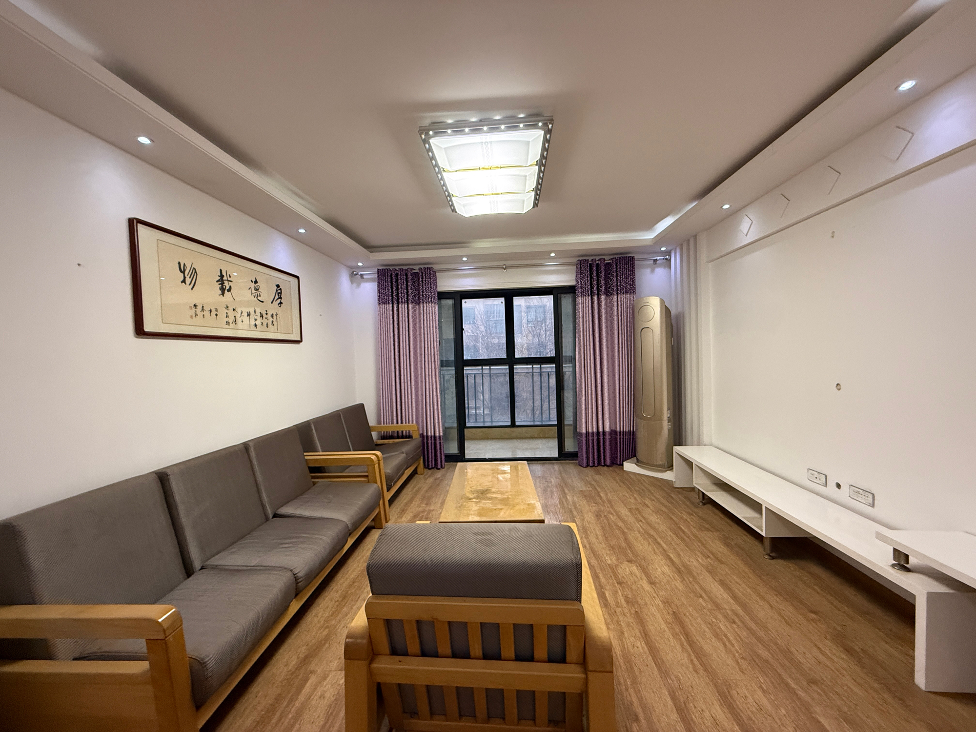 泉山湖 124平 精装三室两厅 满两年 学区房 交通便利_2