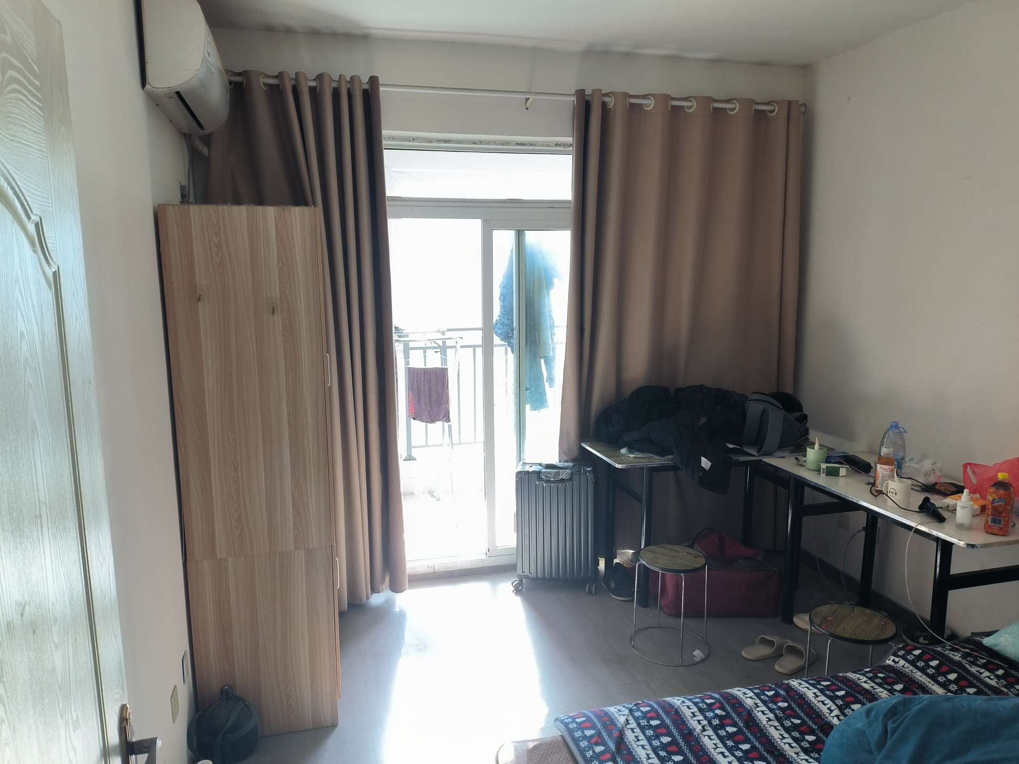 英伦联邦 94平 三室两厅 学区房满两年 简装出售_4
