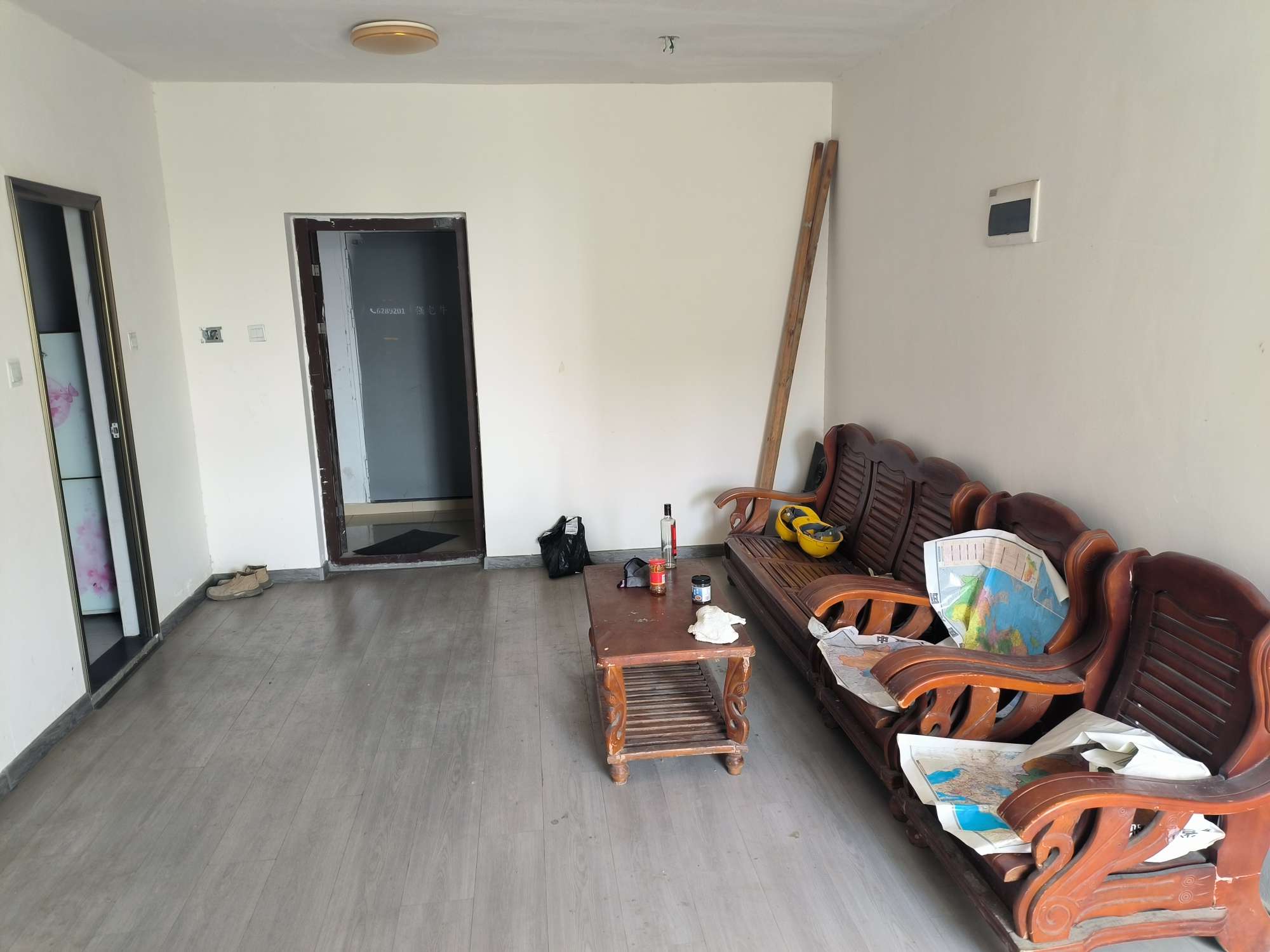 英伦联邦 94平 三室两厅 学区房满两年 简装出售_11