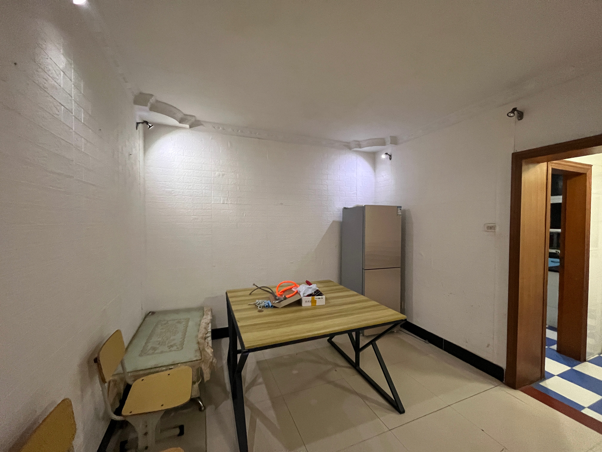 裕康花园 93平 精装两室两厅 南北通透 学区房满五唯一_5