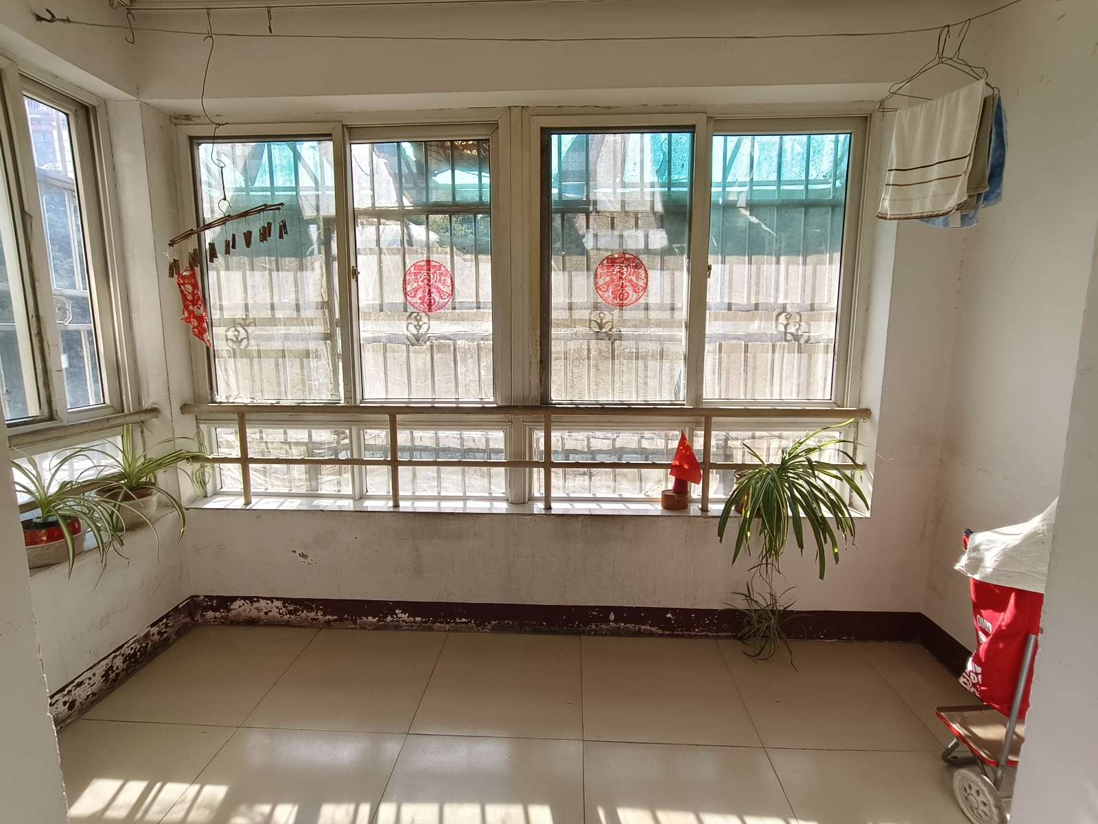 前锋新村 80平 南向两室 满五唯一 简装_7