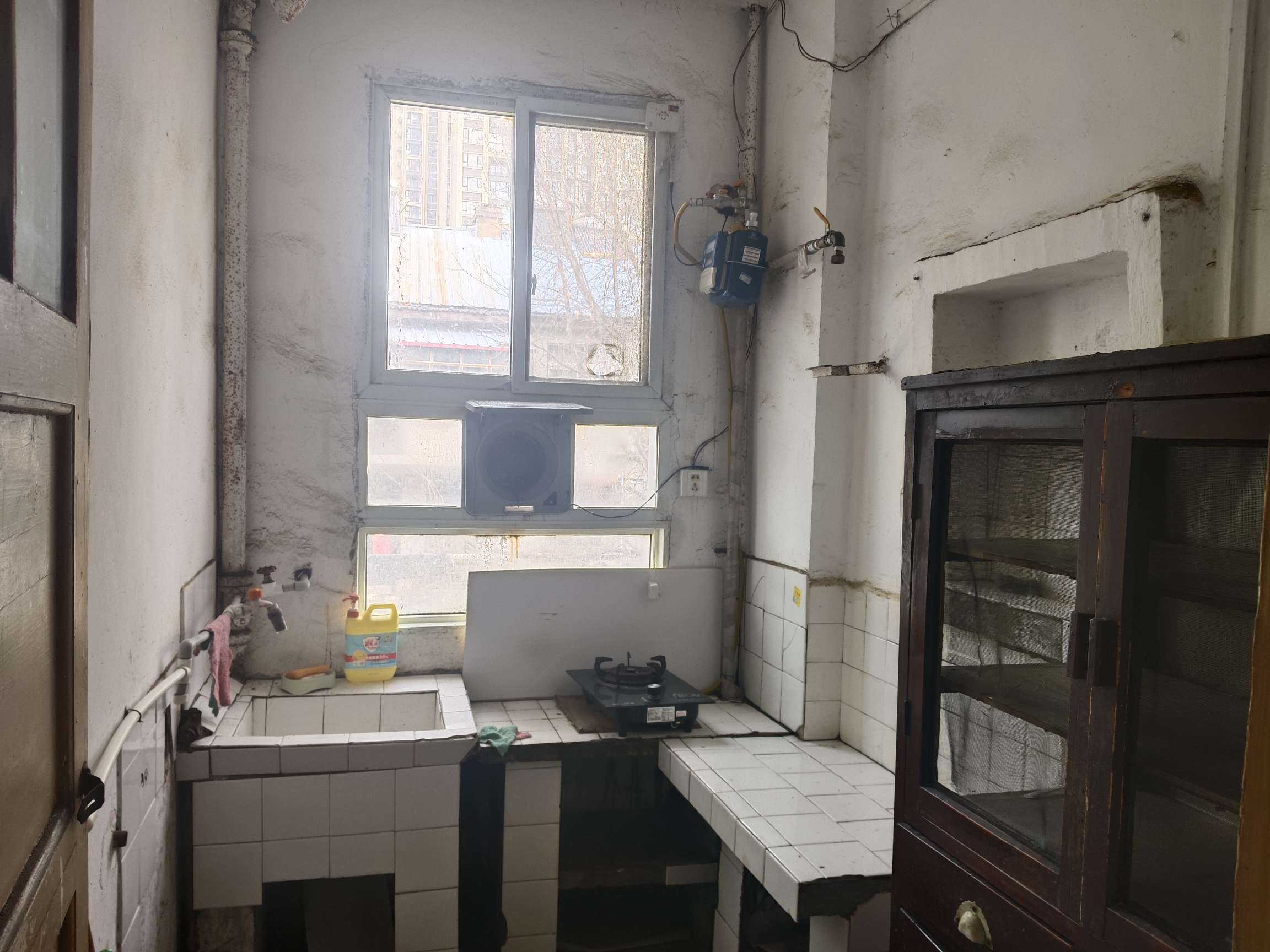 龙眼村 88平 三室一厅 交通便利 满两年 简装好房_5