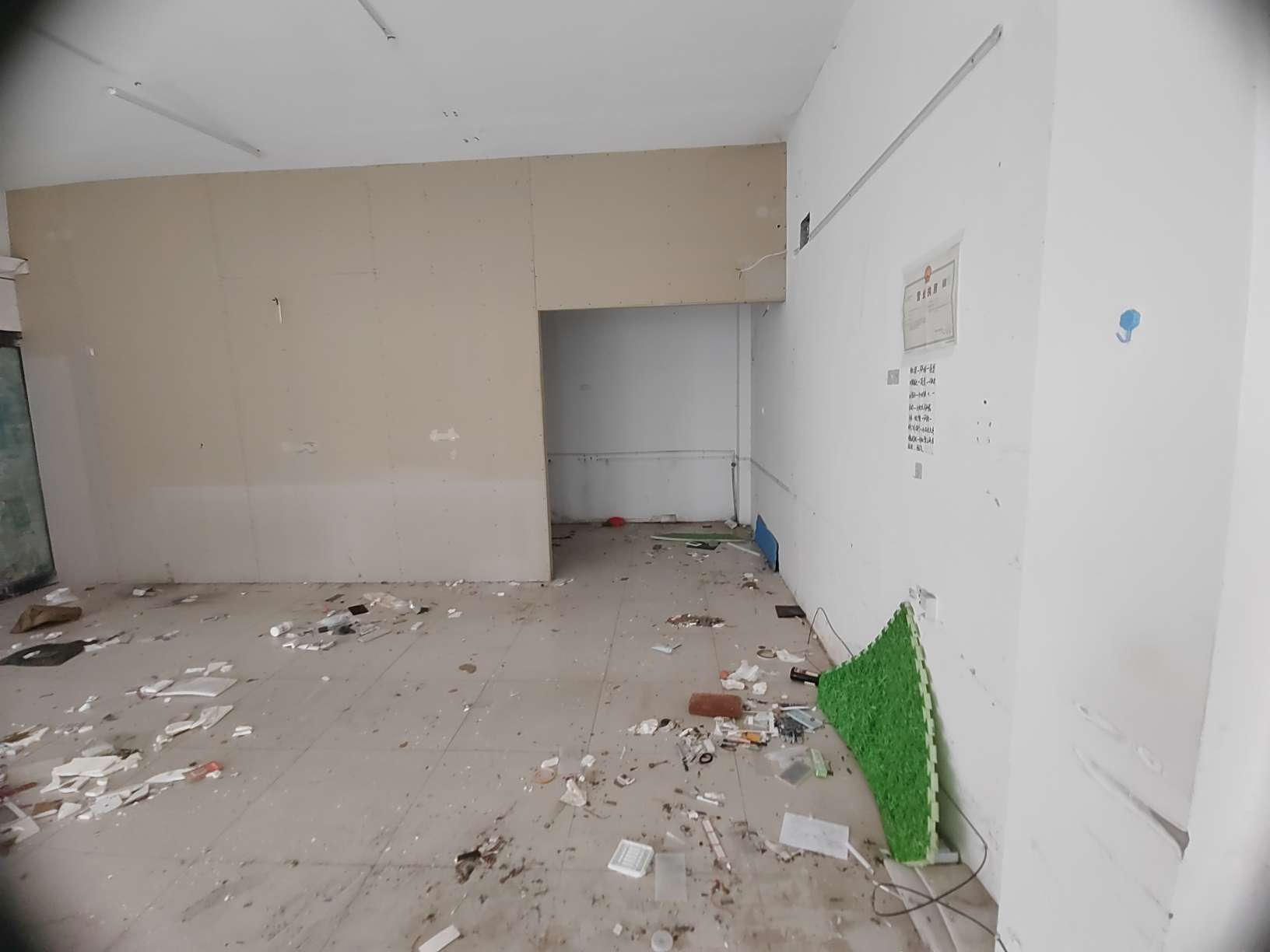 商贸文化广场 80平临街旺铺 优质地段 人流密集 简装出租_4