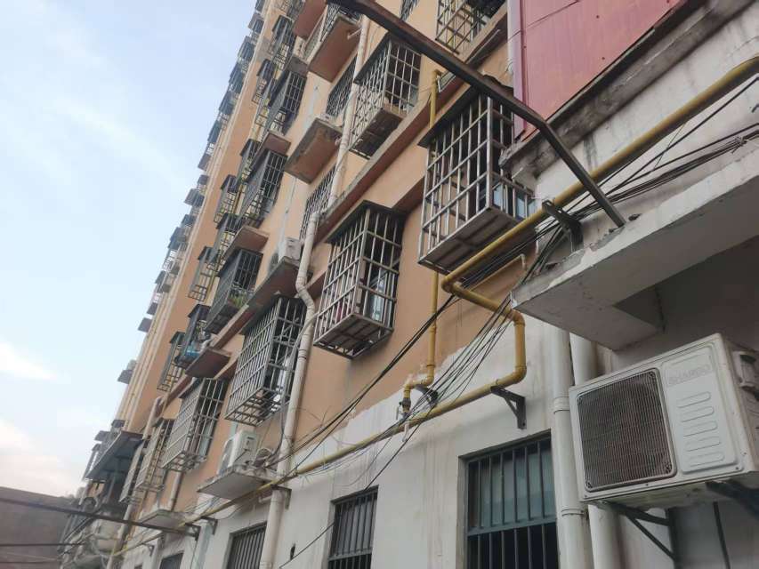滨河小区 90平 南向两室一厅 采光好 毛坯房_2