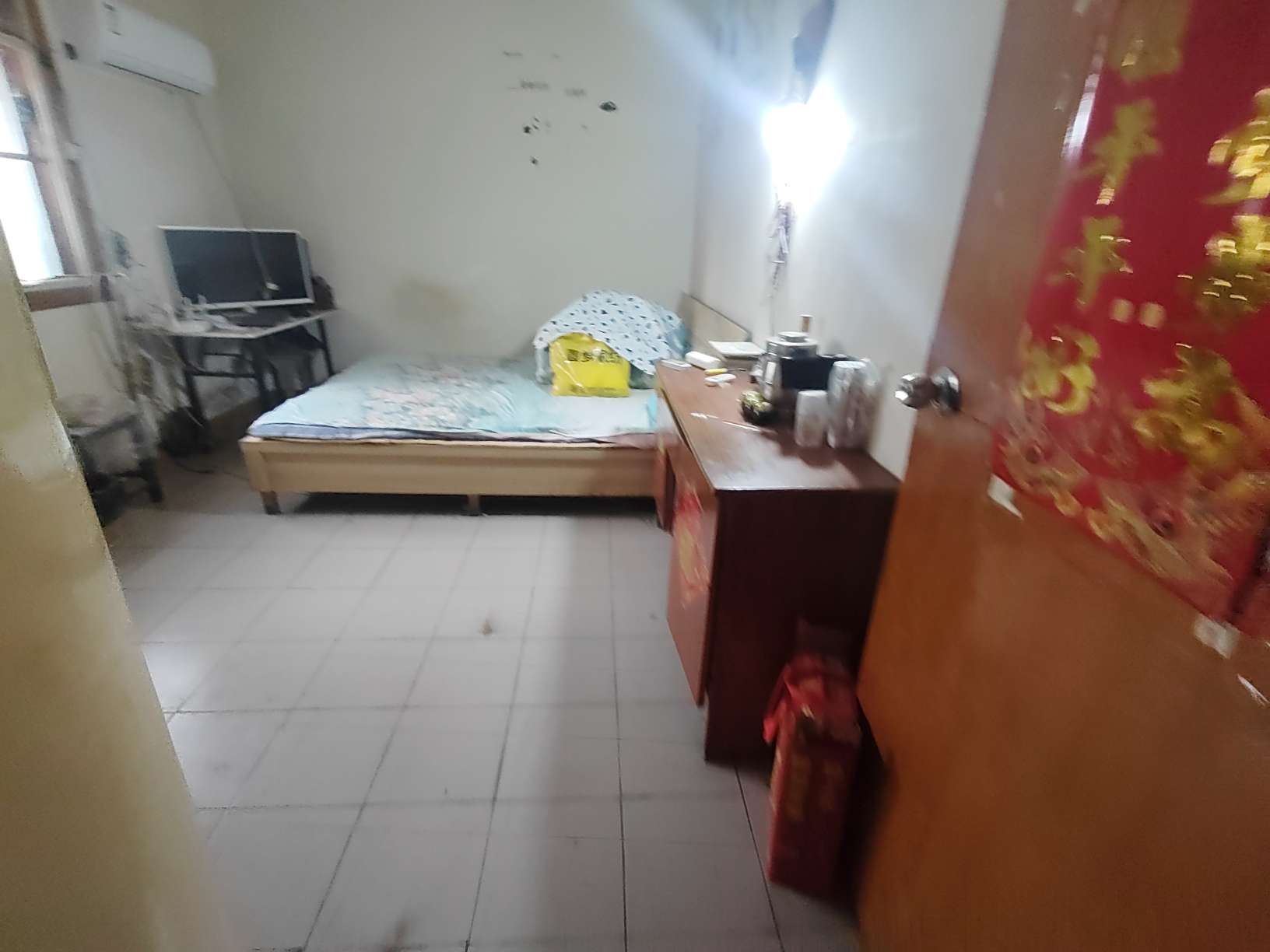 白云新村 56平 南向两室 简装 配套齐全_5