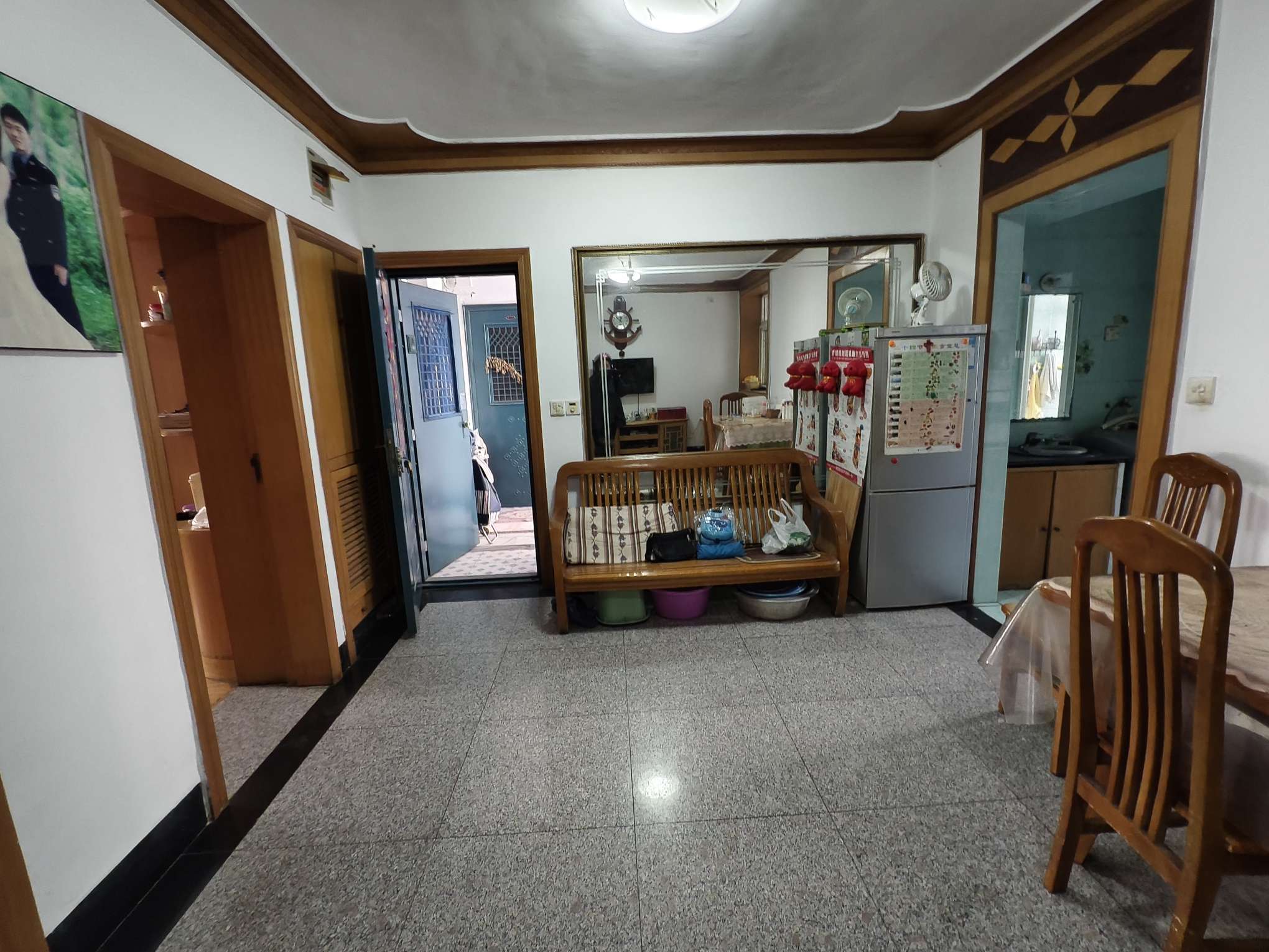 铁路新村东村 75平精装两室 低楼层 随时看房_2