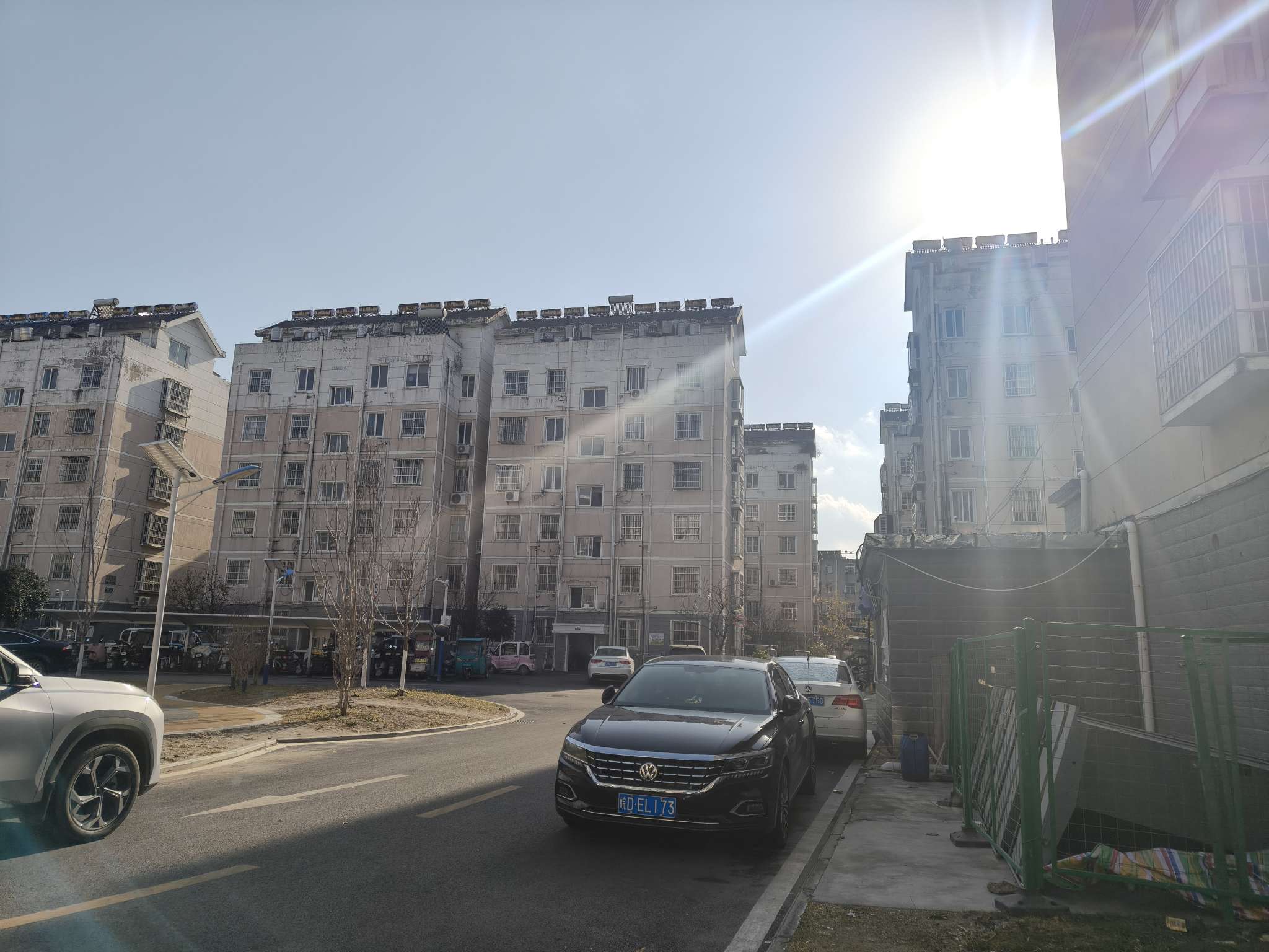 彩虹小区 85平 三室一厅 满两年 交通便利 随时看房_15