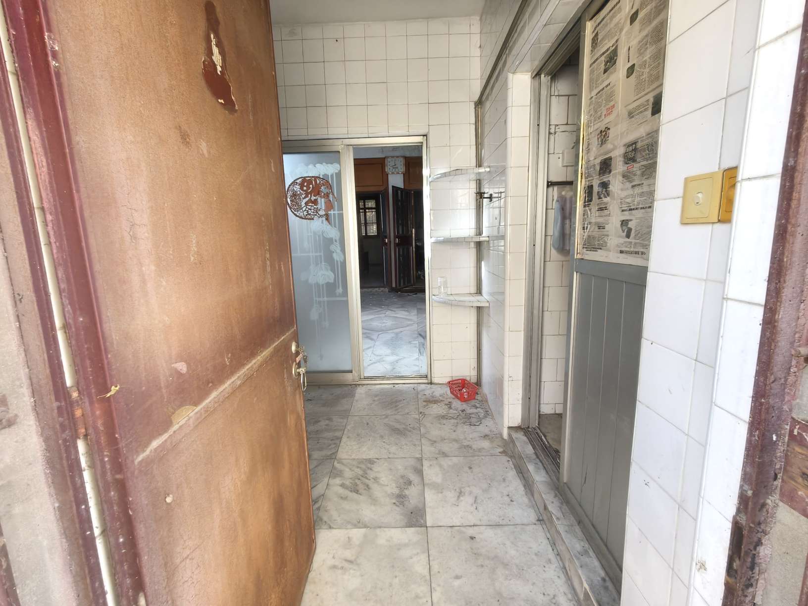精神病大院 57平 两室两厅 交通便利 简装好房_9
