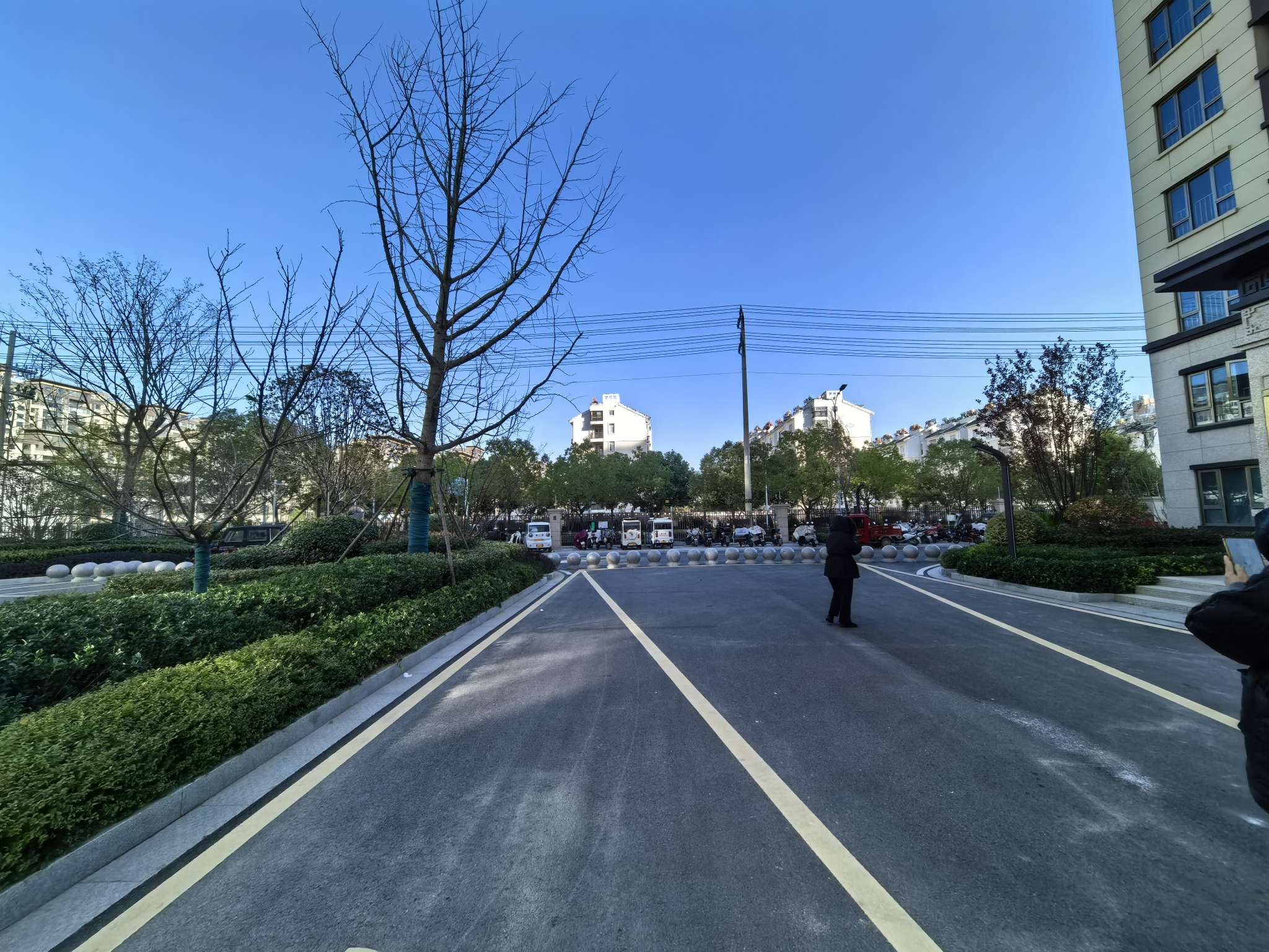 环球港三期 121平 三室两厅 采光好环境好 配套齐全 毛坯现房_9