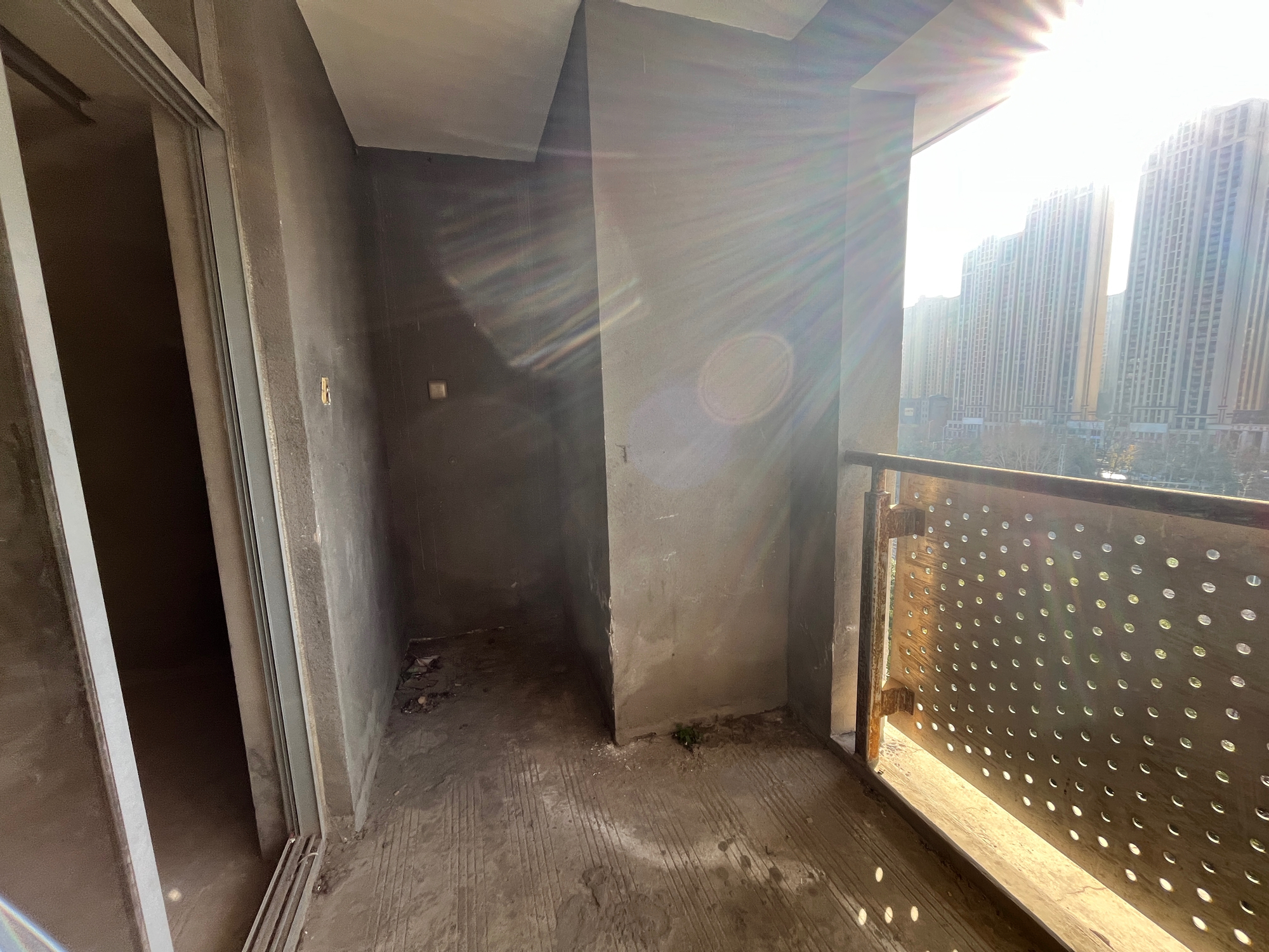 钻石公馆上下两层复式2室1厅毛坯房出售_7