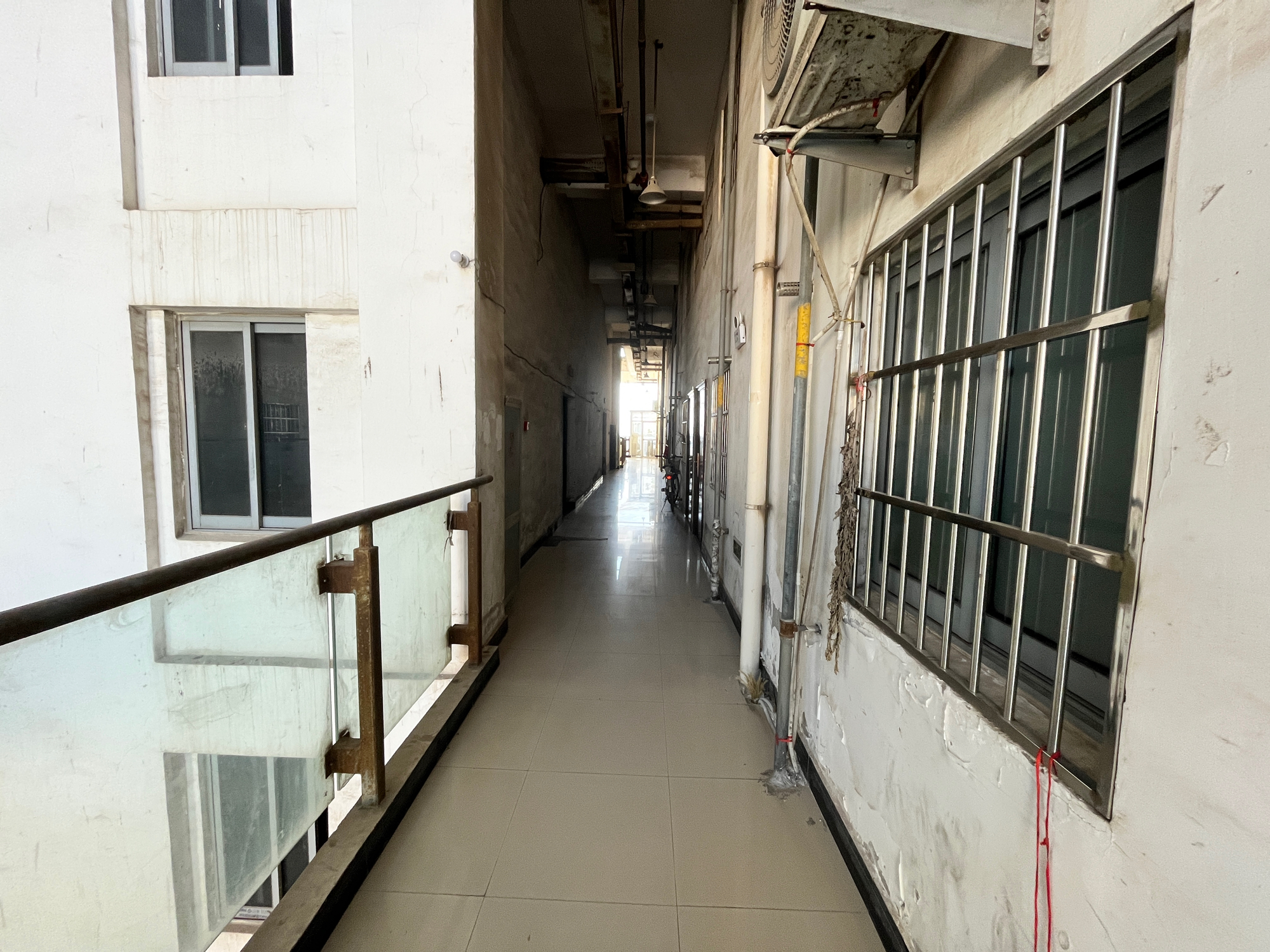 钻石公馆上下两层复式2室1厅毛坯房出售_10