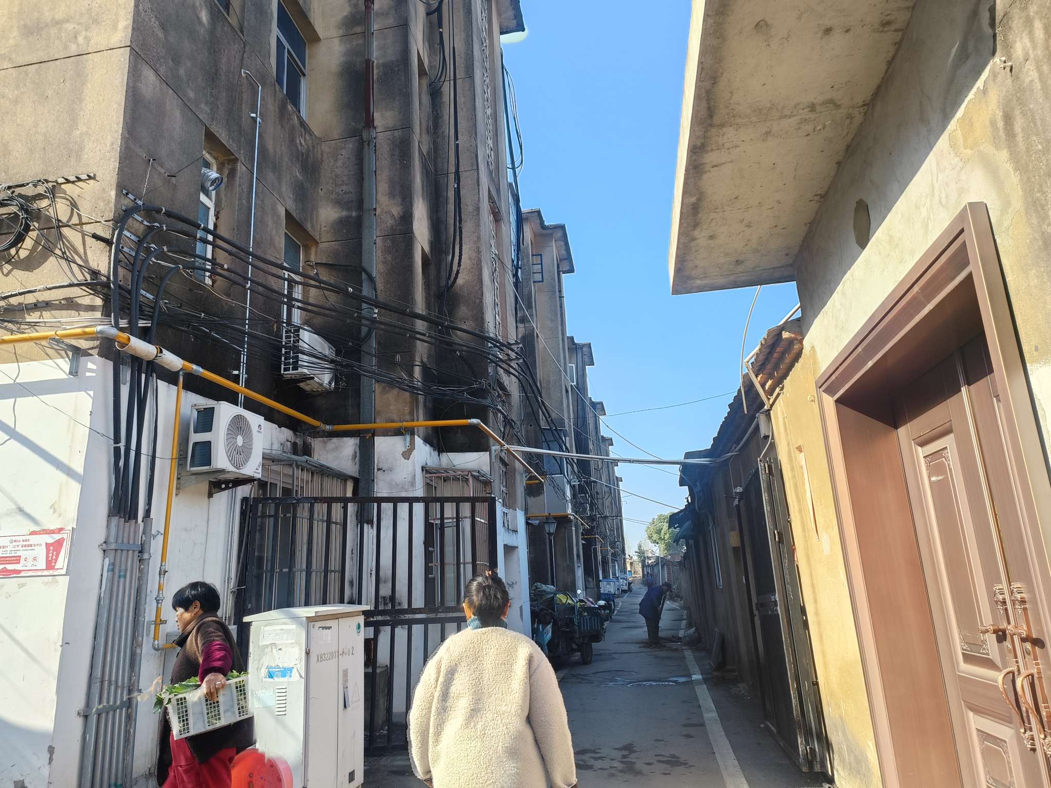 李一矿家属楼 46平 南向两室一厅 满两年 简装低总价_8