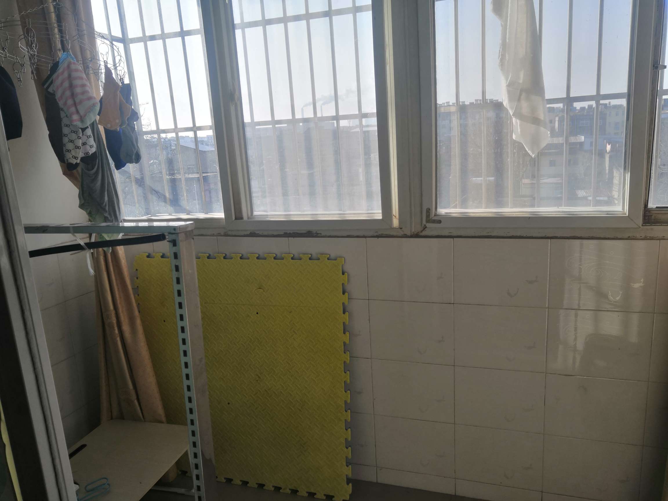 东风小区120平 三室两厅 南北通透 采光好 简装宜居_6