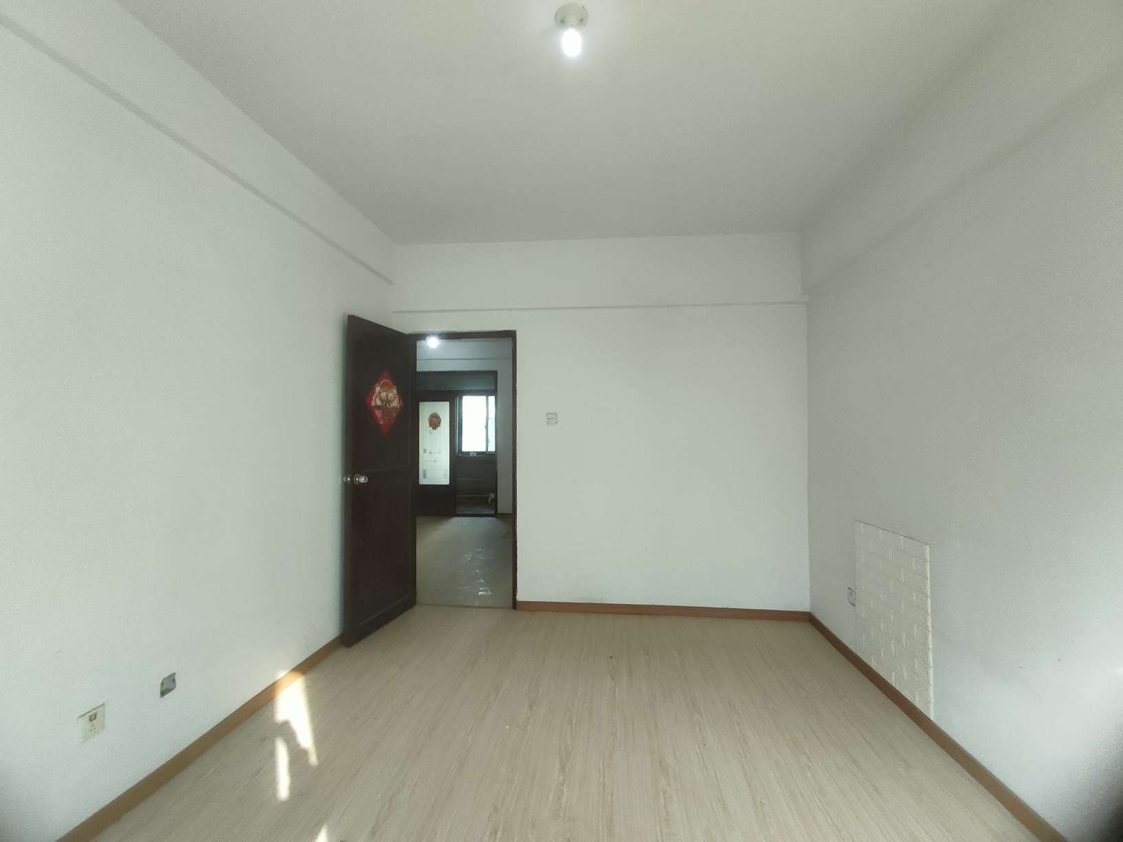 巴黎春天供暖社区_3