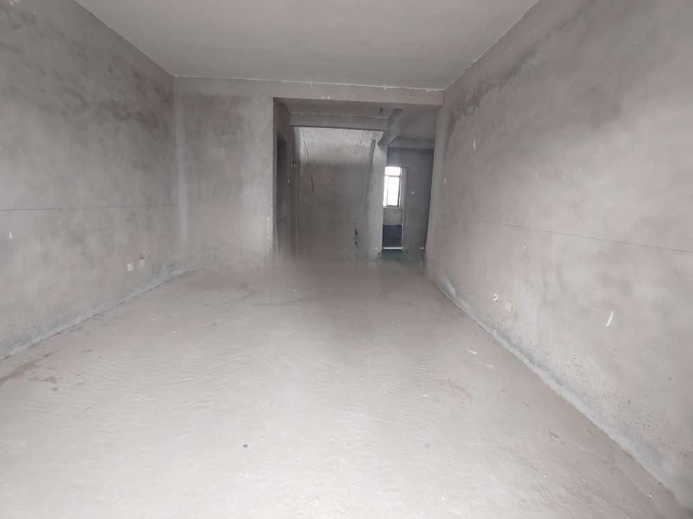 香樟苑四期 145平三室二厅 学区房交通便利 毛坯出租_3