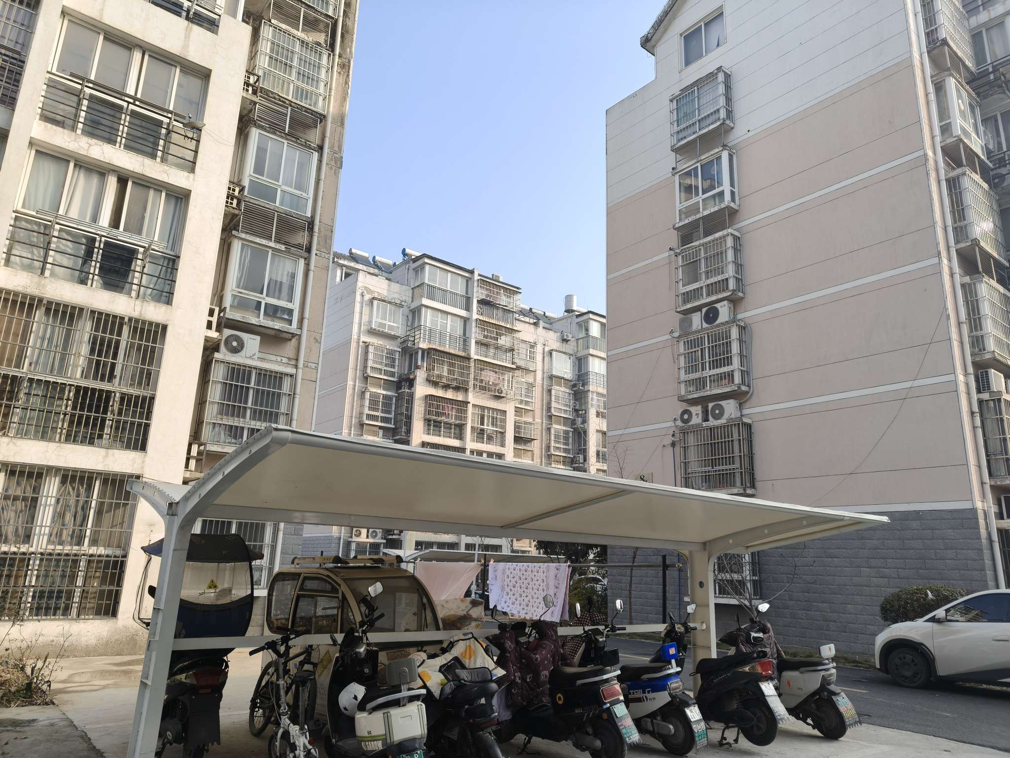 彩虹小区 71平 南向两室一厅 交通便利 配套齐全_8