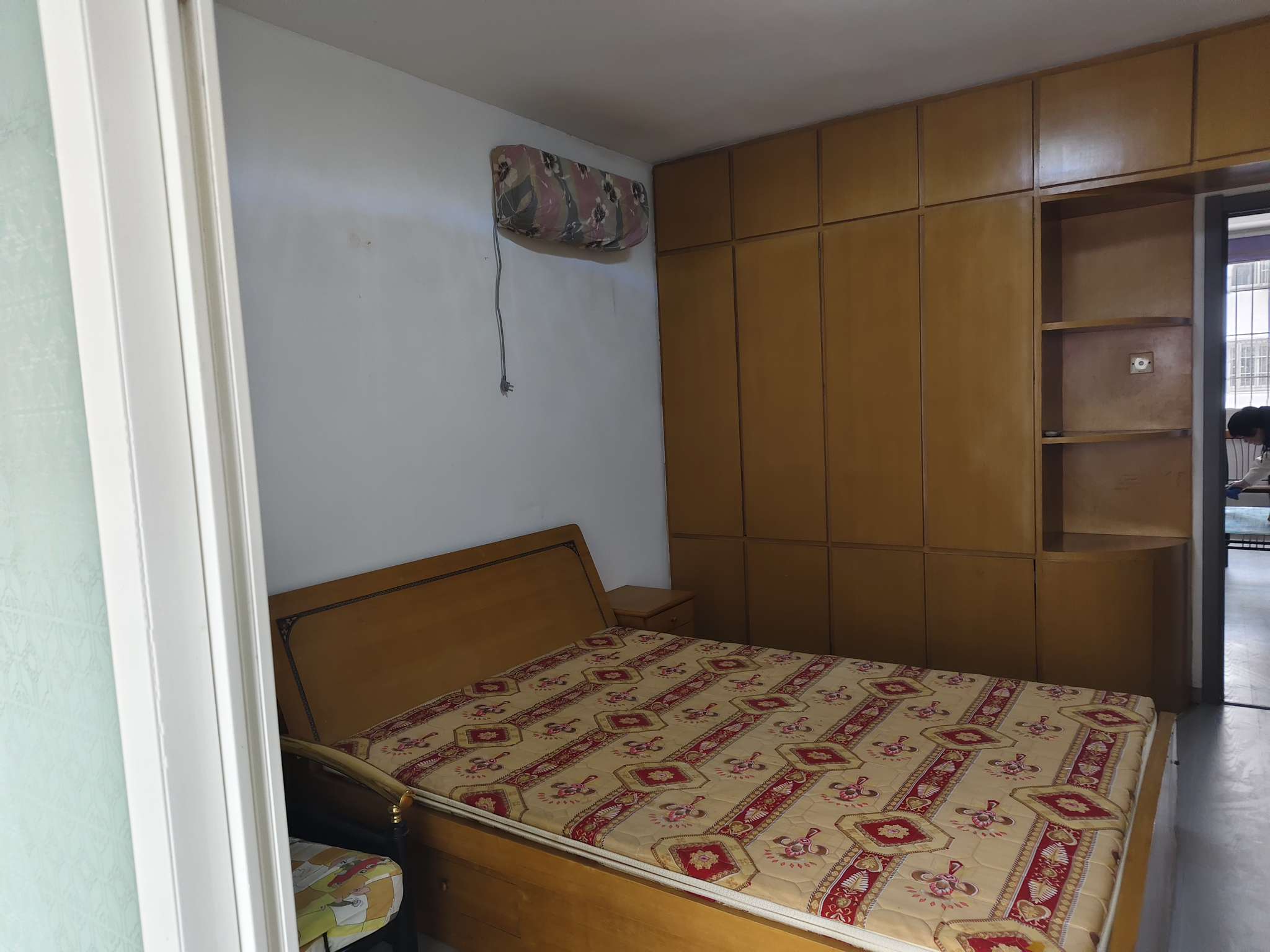 广场小区 75平 南向两室一厅 免税学区房 交通便利_7