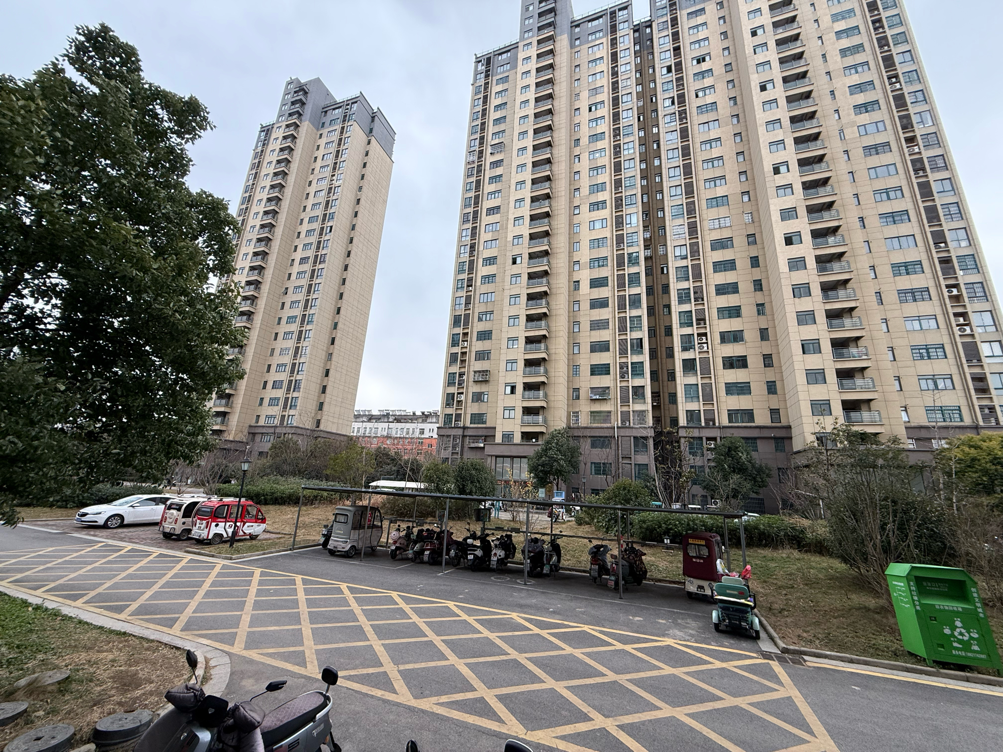 幸福家园 85平 两室两厅南向 满两年 毛坯好改造_9