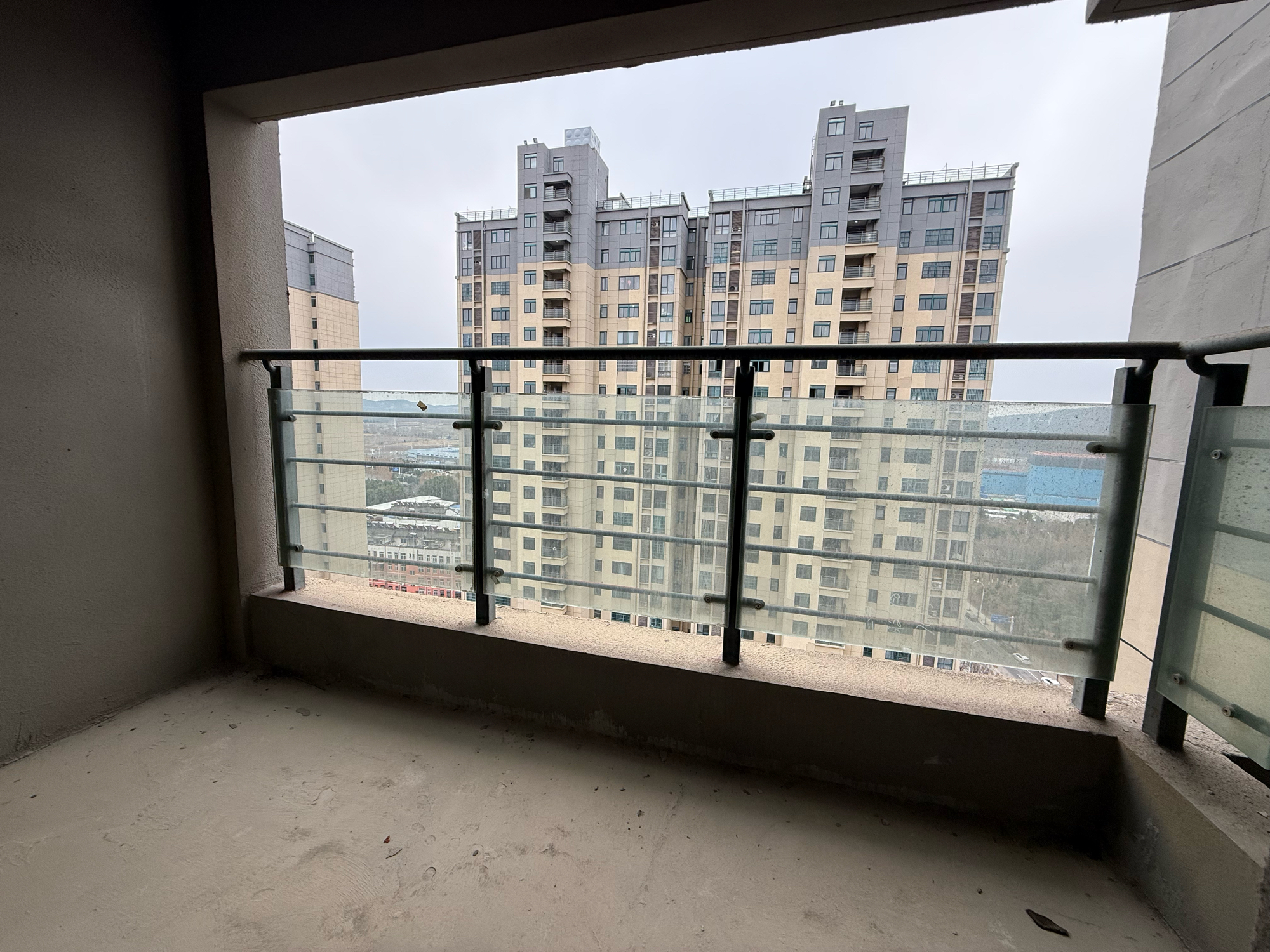 幸福家园 85平 两室两厅 单价仅2094元/平 毛坯南向 交通便利_7