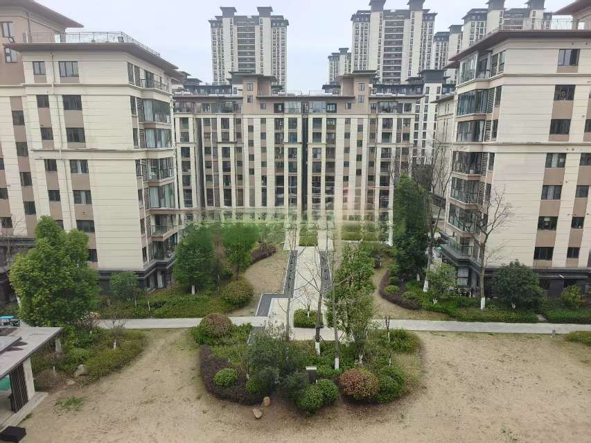 东方蓝海华府 171平 四室两厅 毛坯洋房 学区房 满两年_12