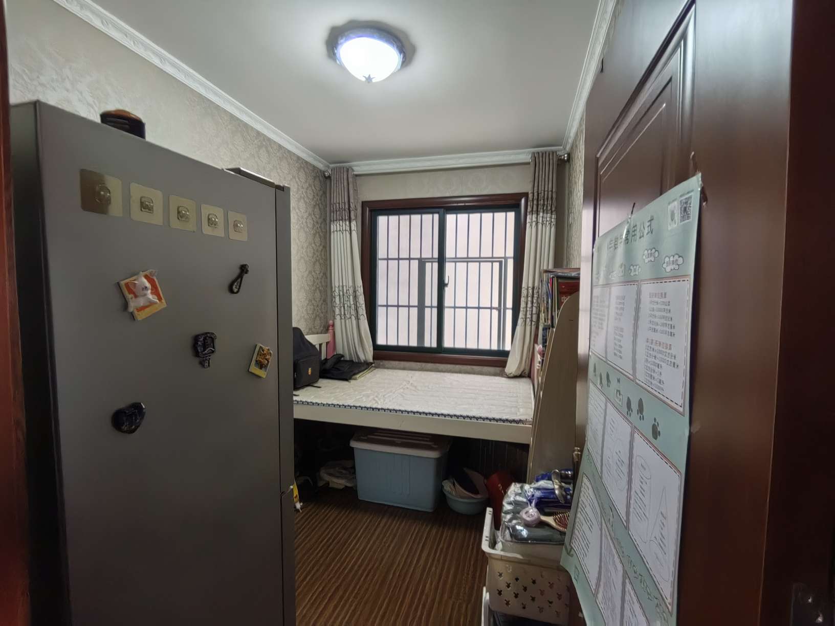 出售金玉花园98平精装老证交通便利_3