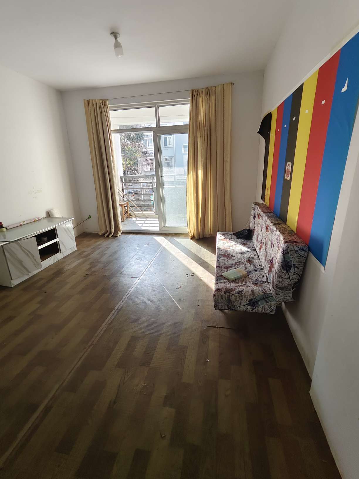 南关小区 80平 两室一厅 交通便利 学区房 简装出租_3