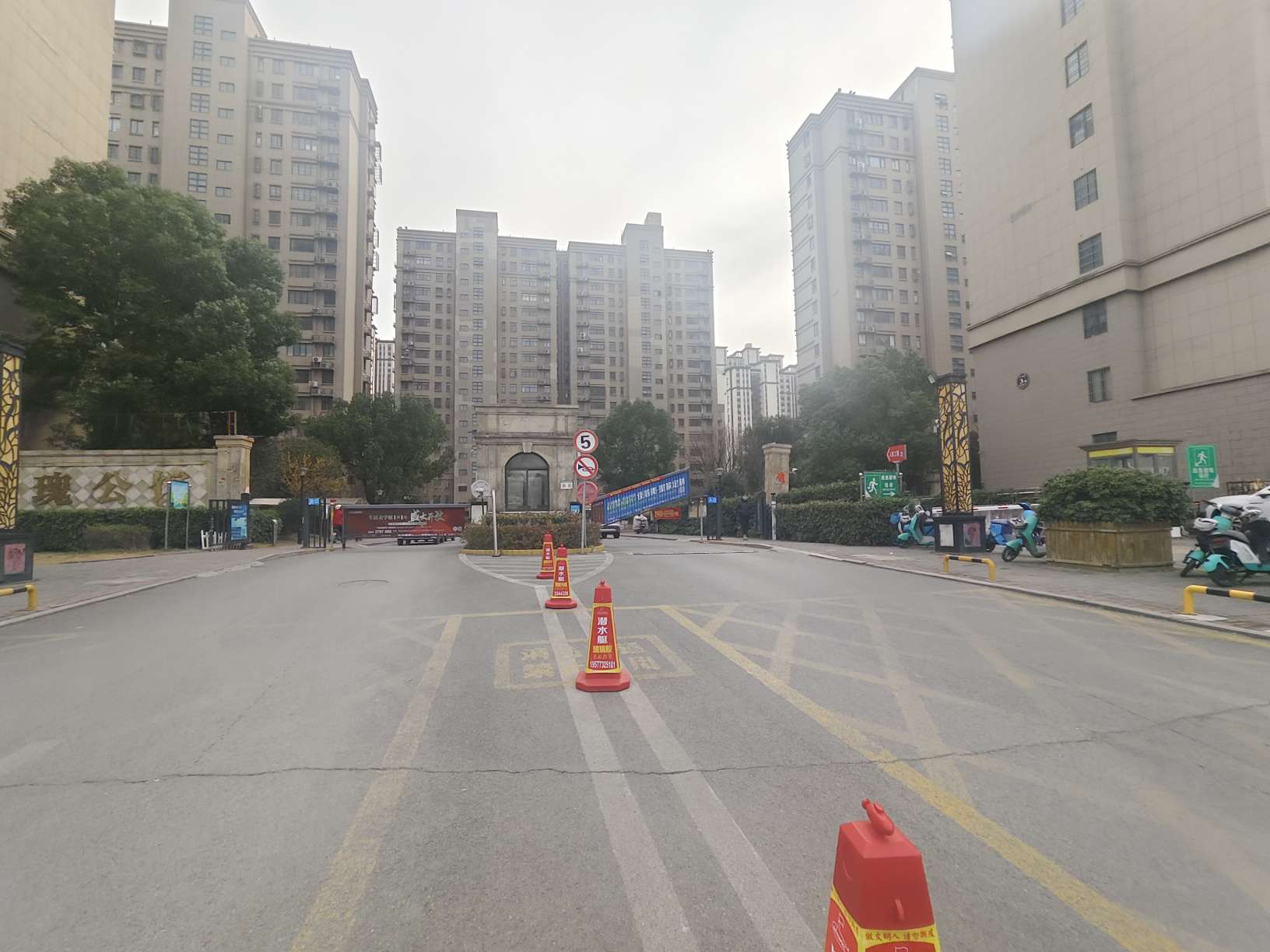 玫瑰公馆 90平 南向精装三室 学区房 配套齐全_7