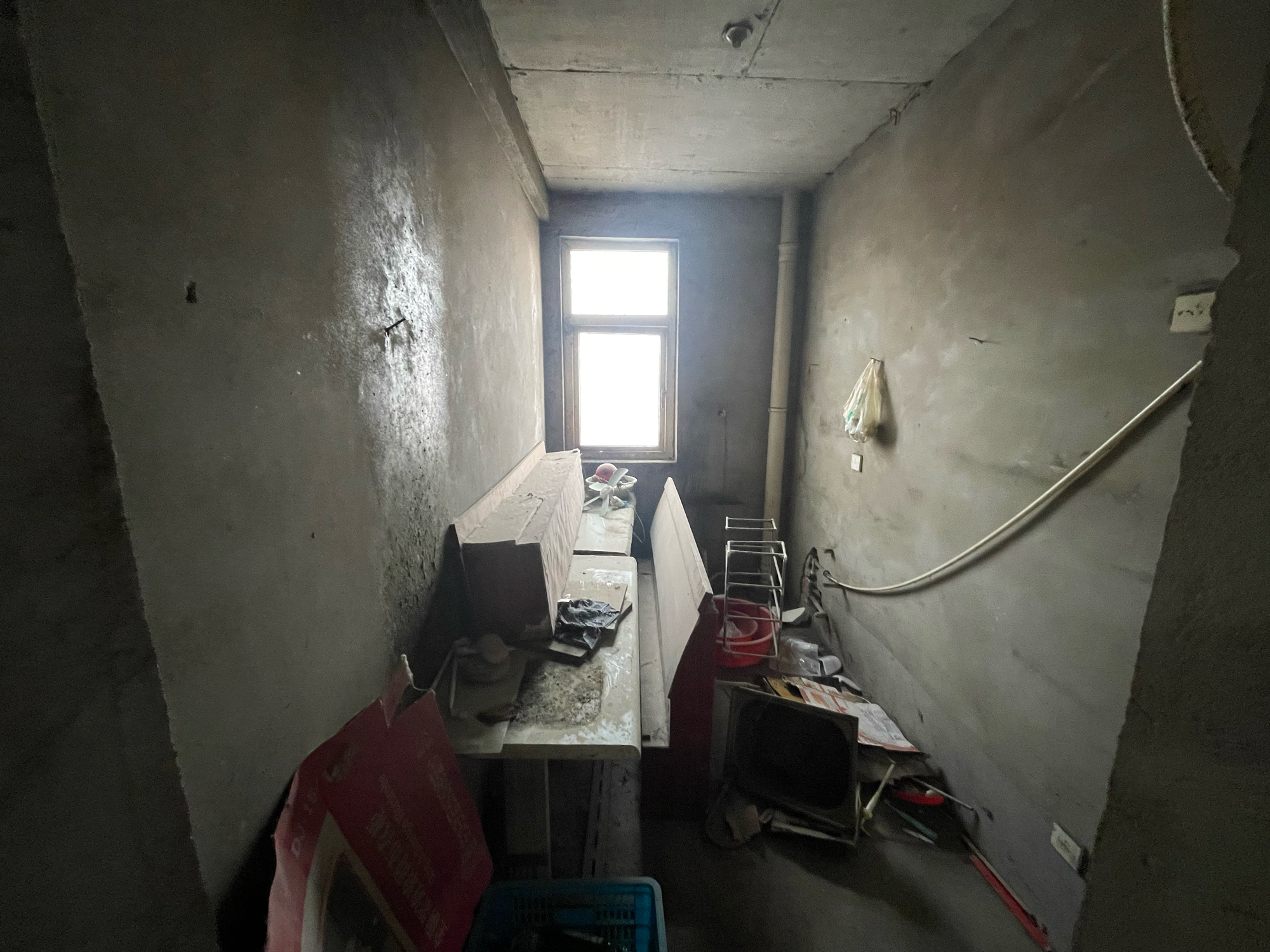 出售 毕家岗 新建村A区 3室2厅毛坯出售_9