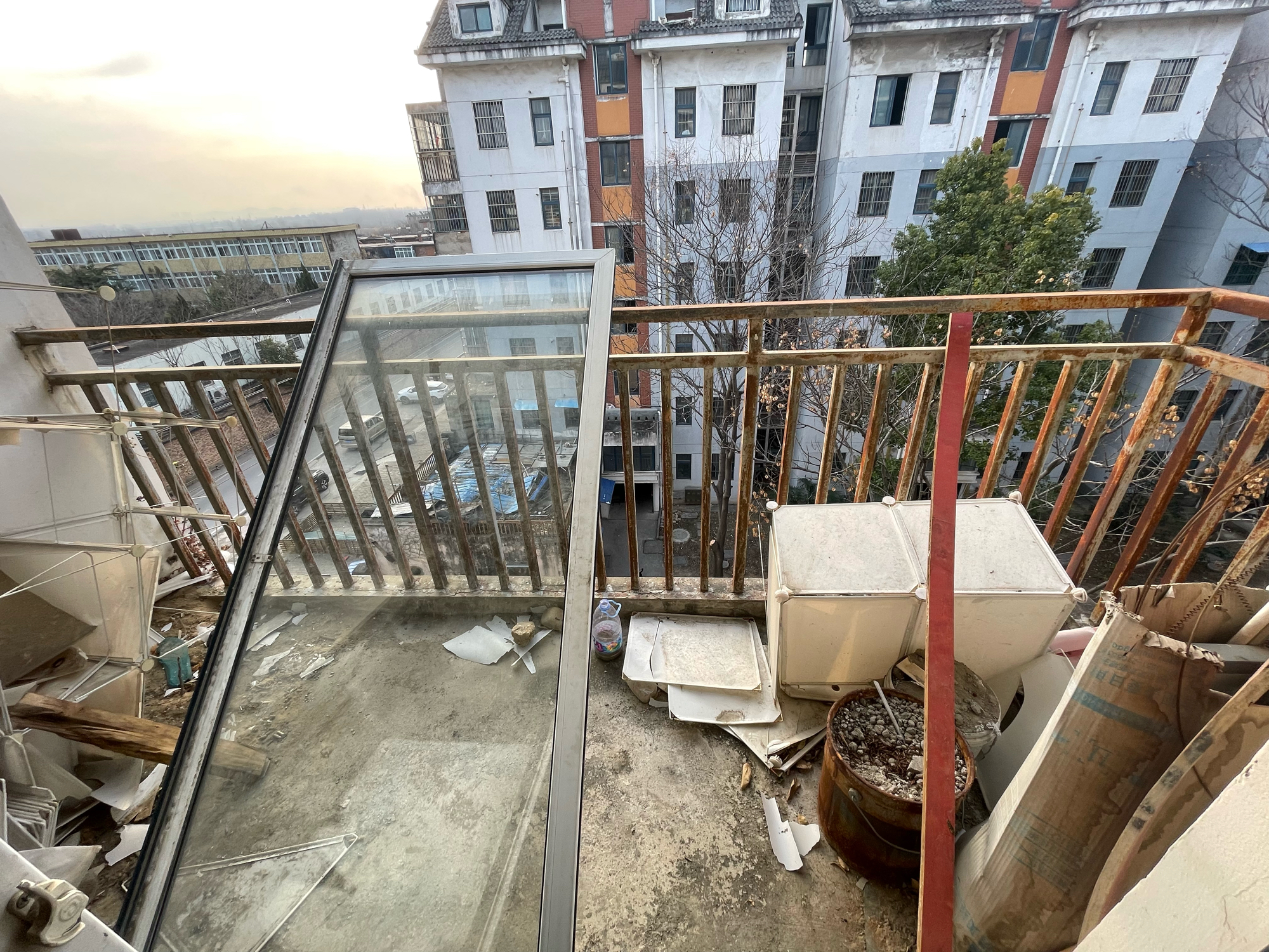 出售 毕家岗 新建村A区 3室2厅毛坯出售_10
