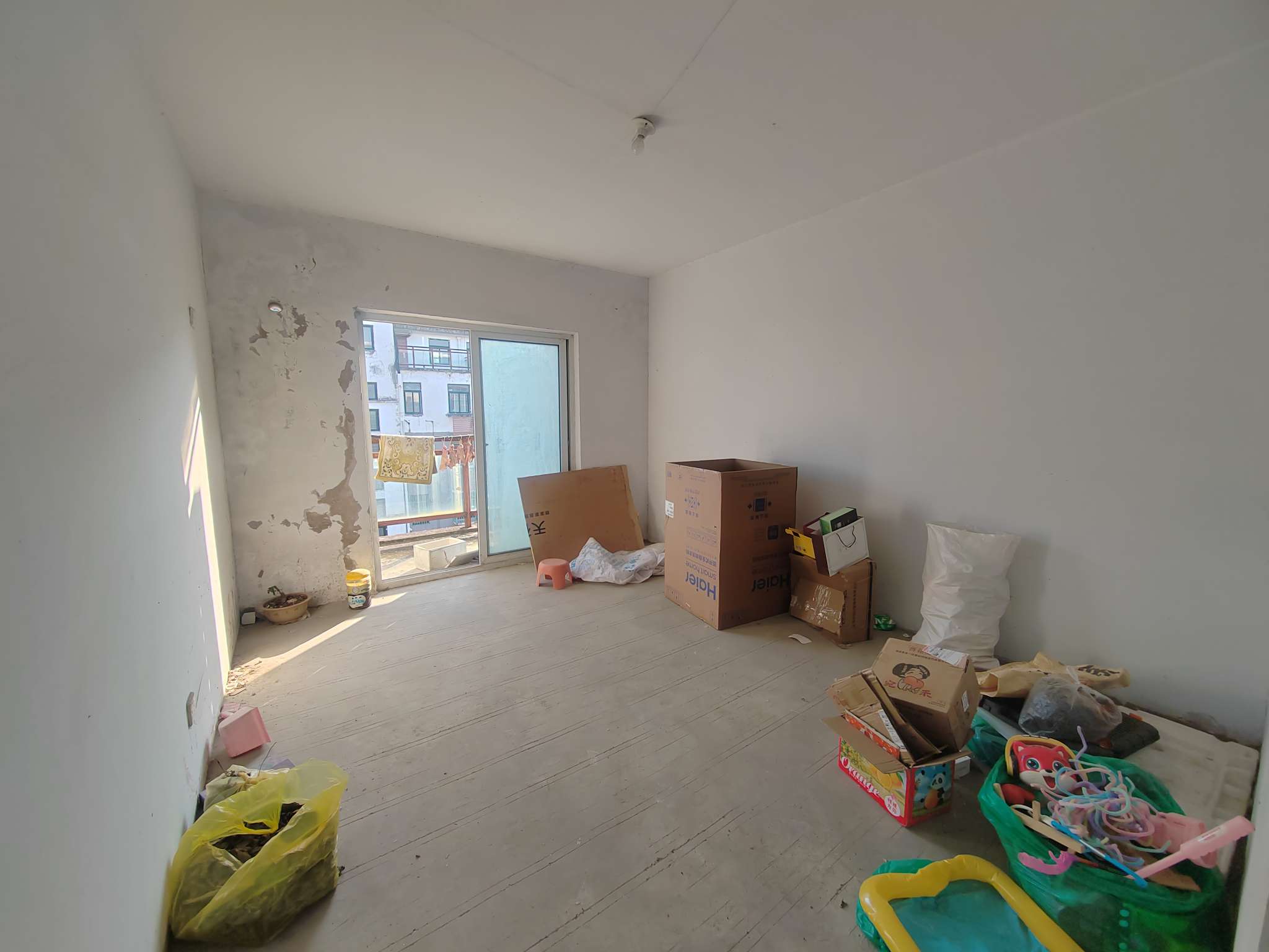九龙岗建设村2室2厅多层六楼毛坯房急售_3