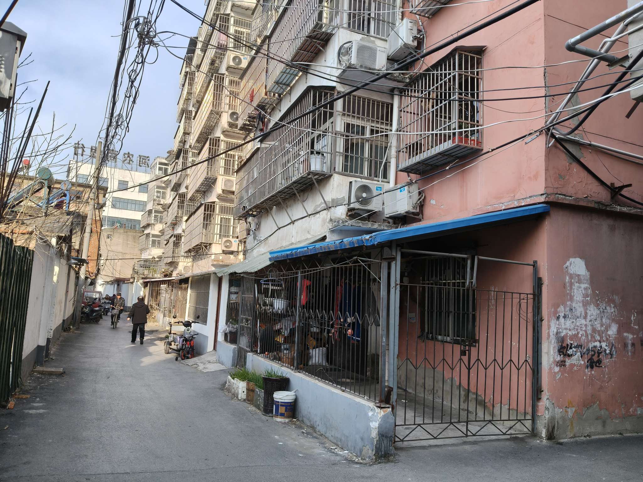 商海大厦 90平 简装两室 交通便利 配套齐全 随时看房_8