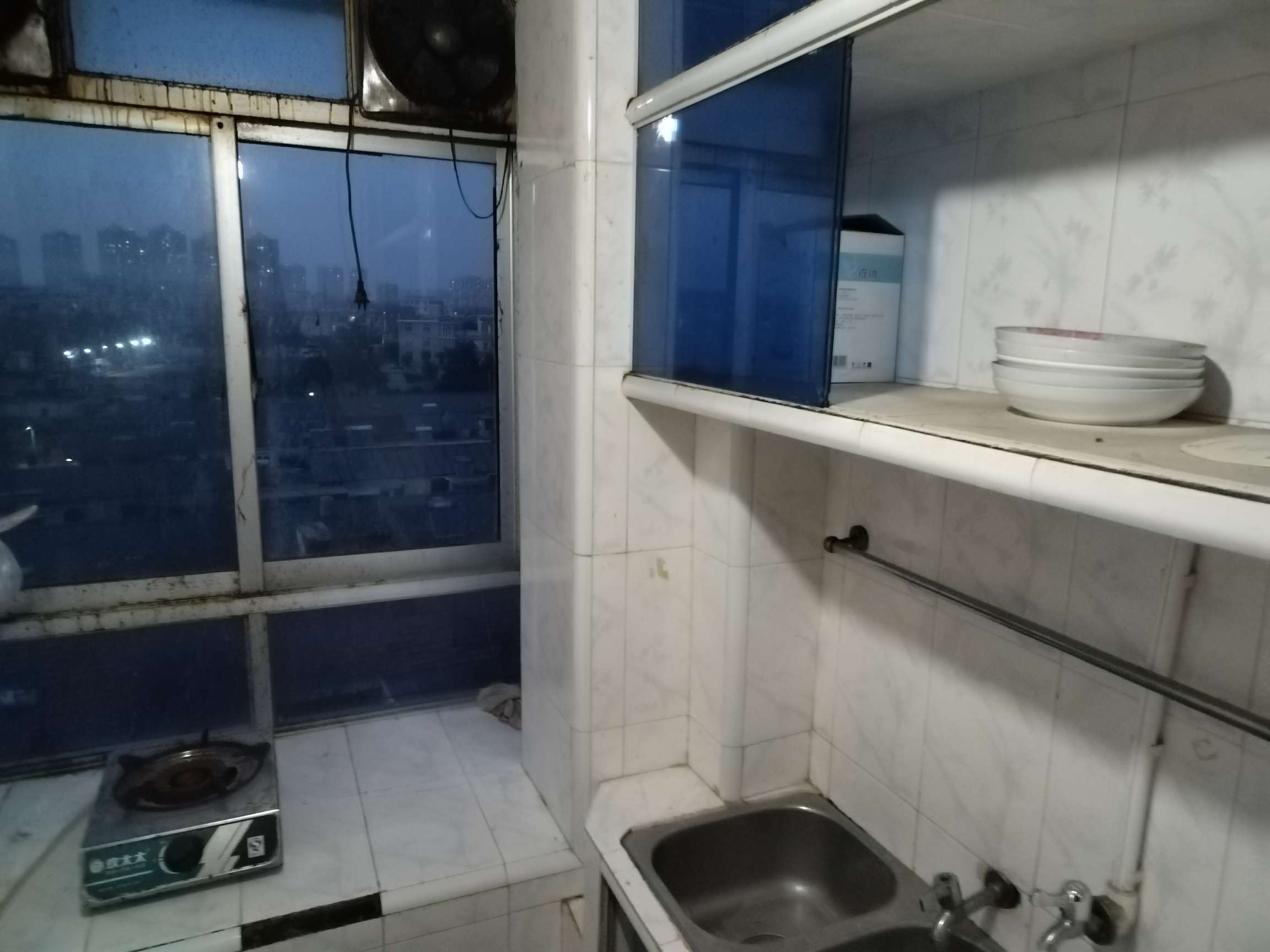 洞泉小区2室精装修好房出售 _9