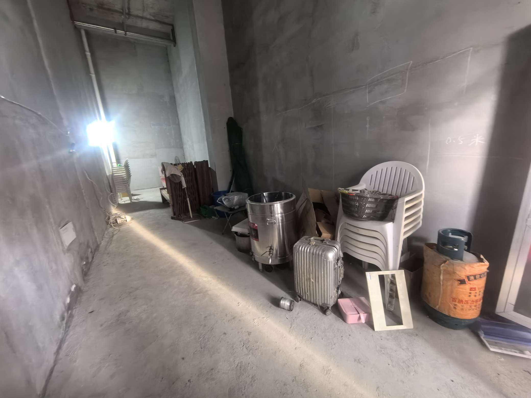 海德公馆 36平临街旺铺 南向 人流密集 380V电 毛坯出租_3